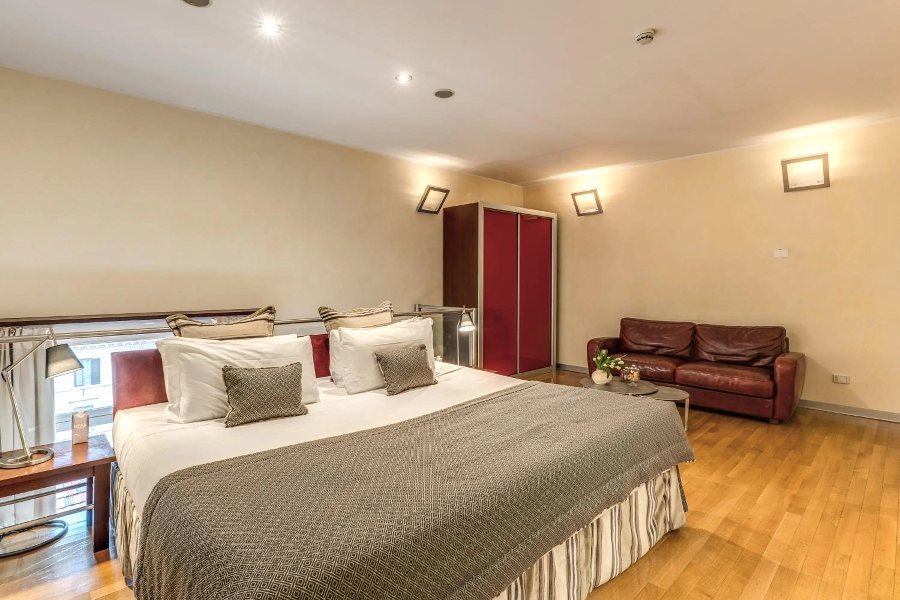 Bed in La Griffe Hotel Roma