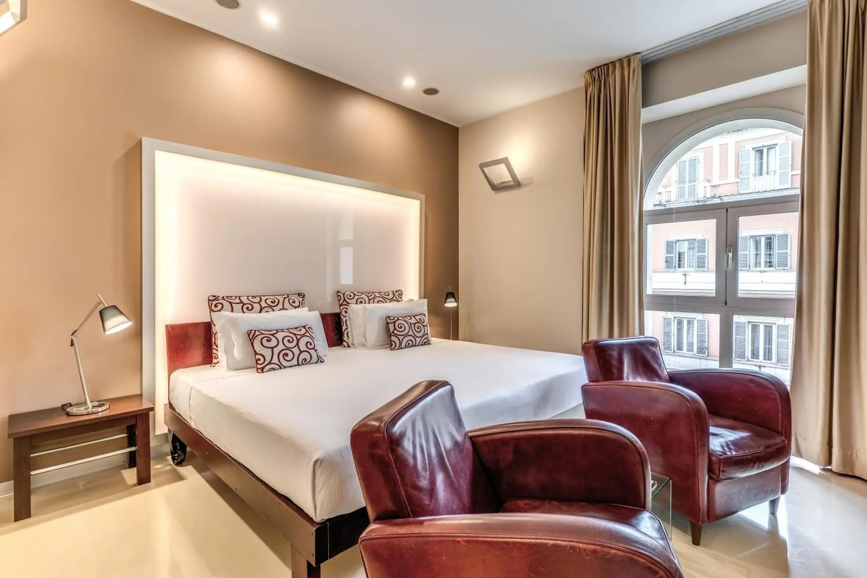 Bed in La Griffe Hotel Roma Bed in La Griffe Hotel Roma