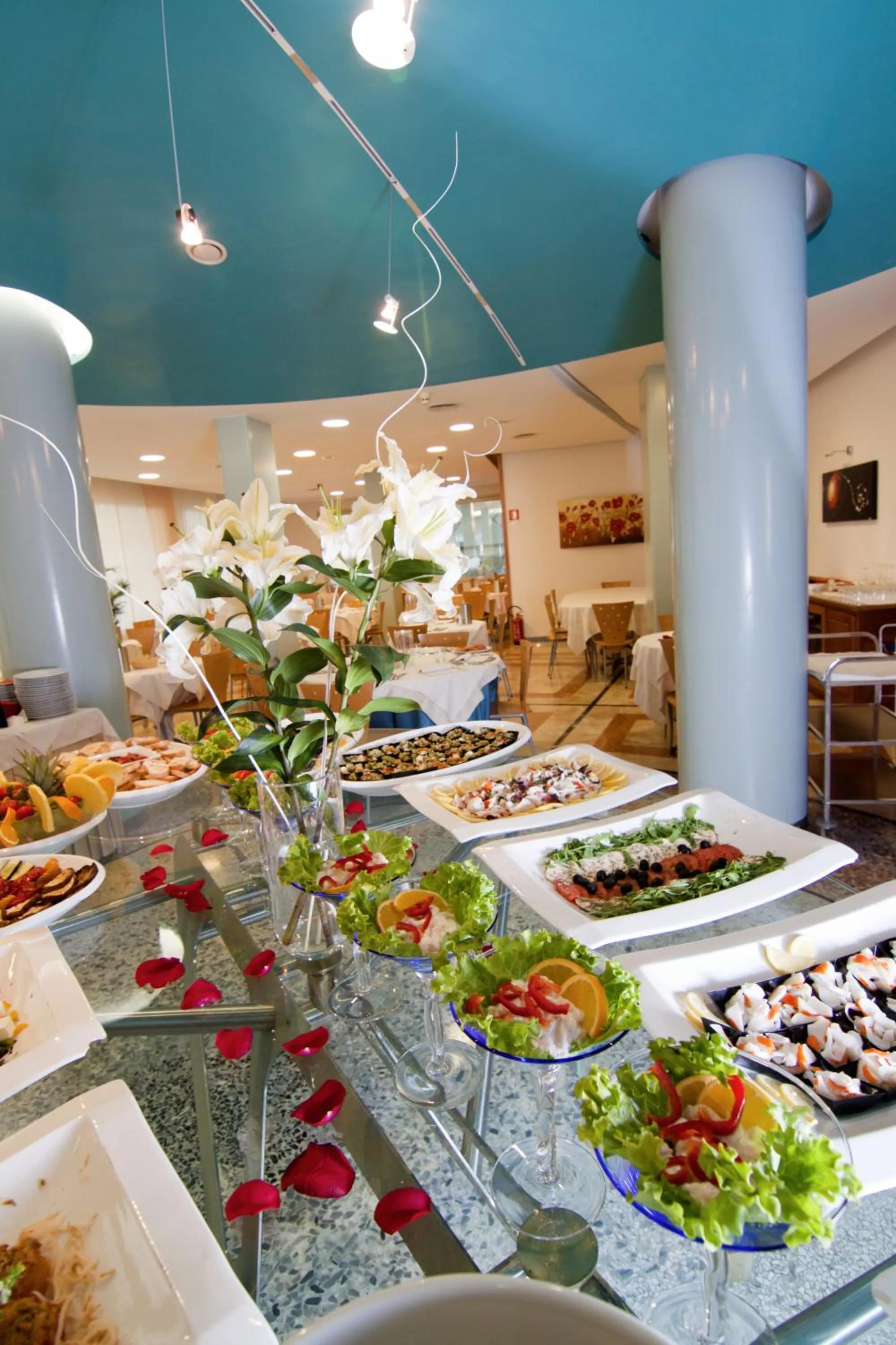 Restaurant/places to eat in Park Hotel