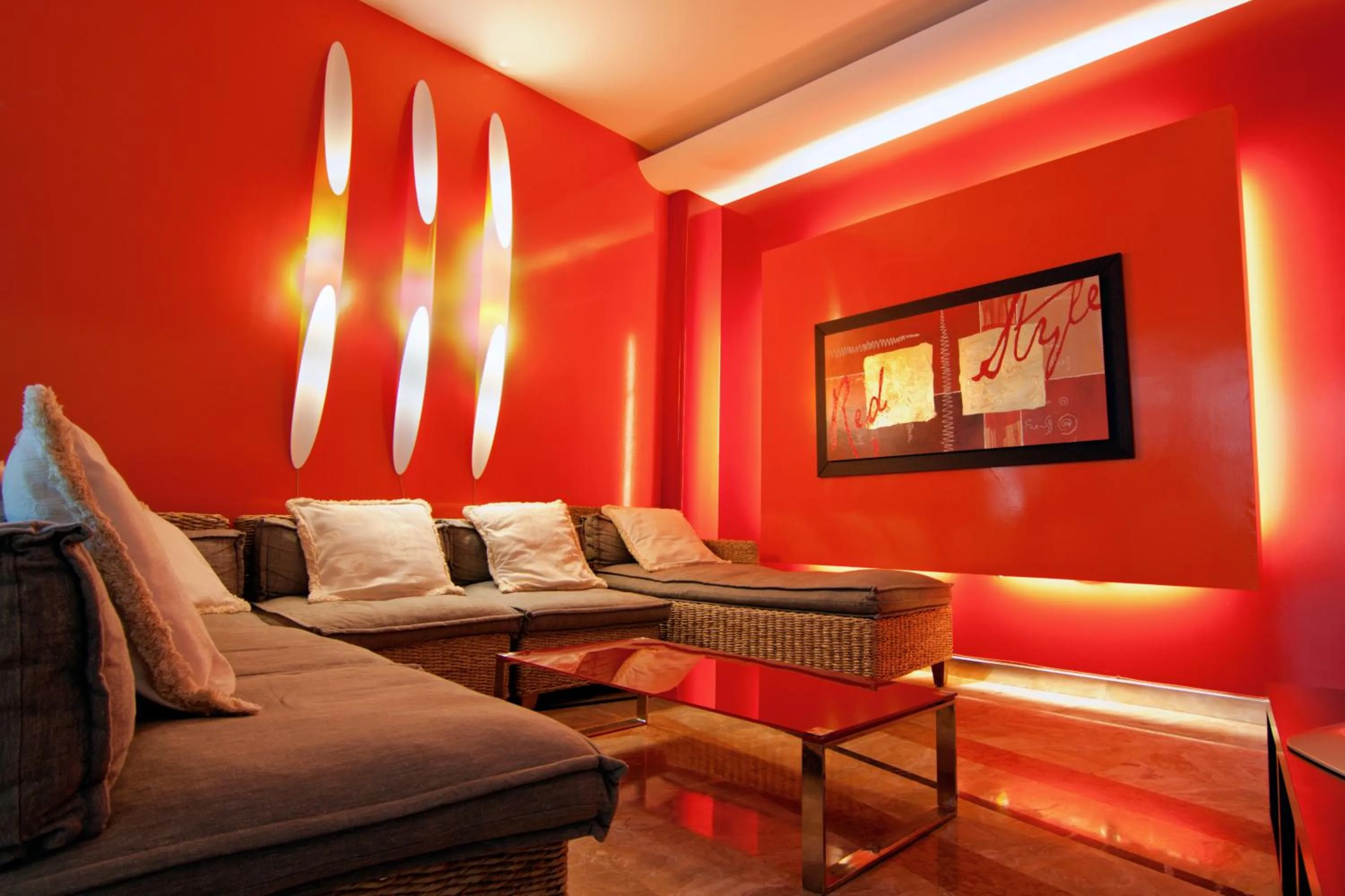 Communal lounge/ TV room in Park Hotel