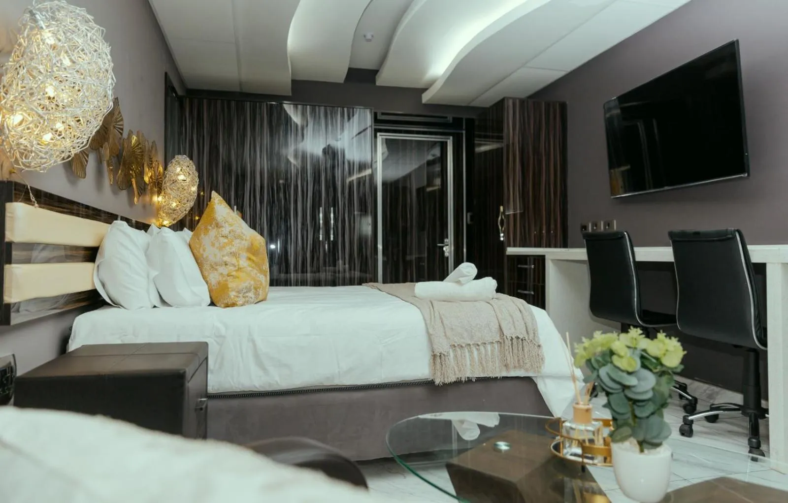 Bedroom, Bed in Monte La Vue Hotel