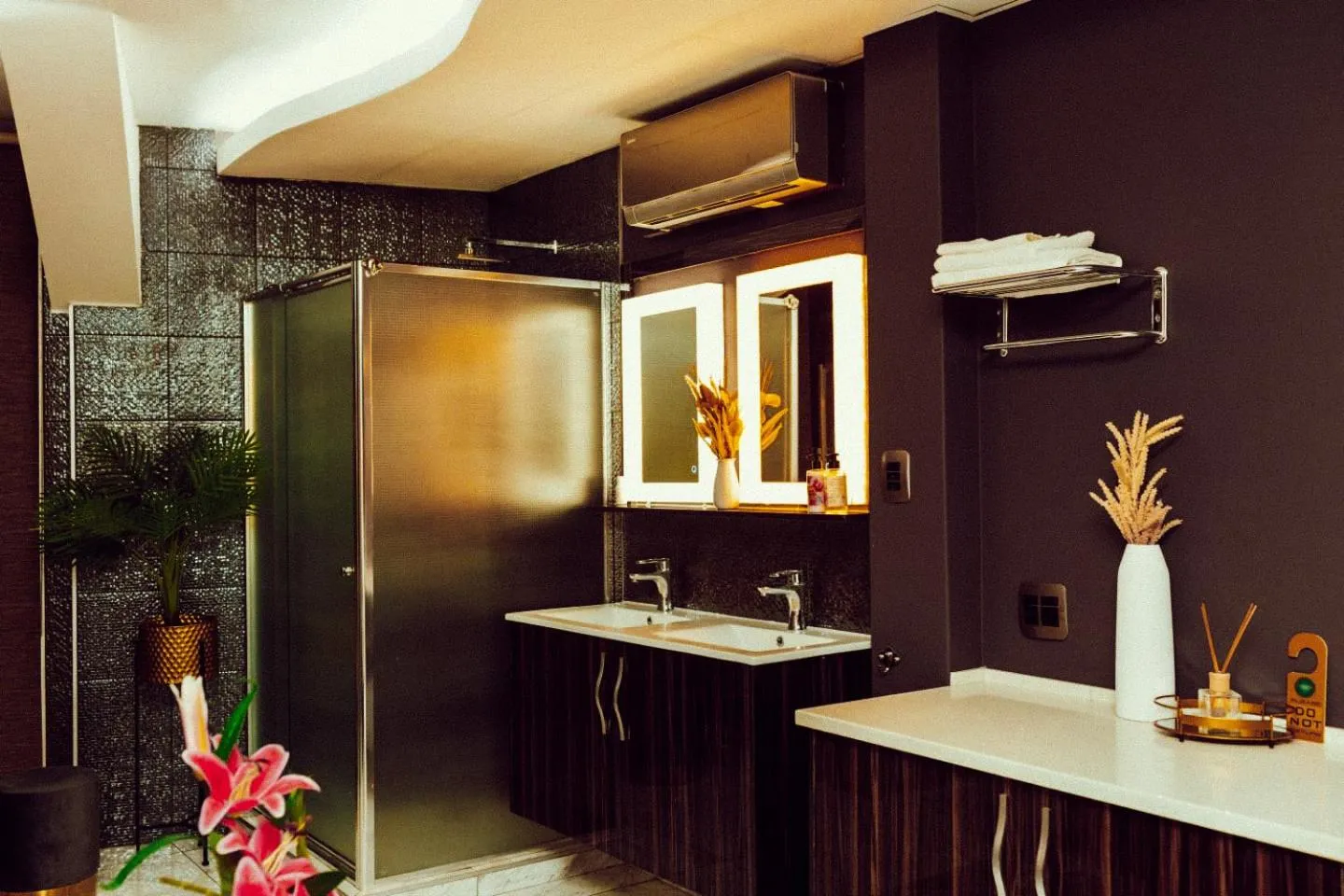 Bathroom in Monte La Vue Hotel