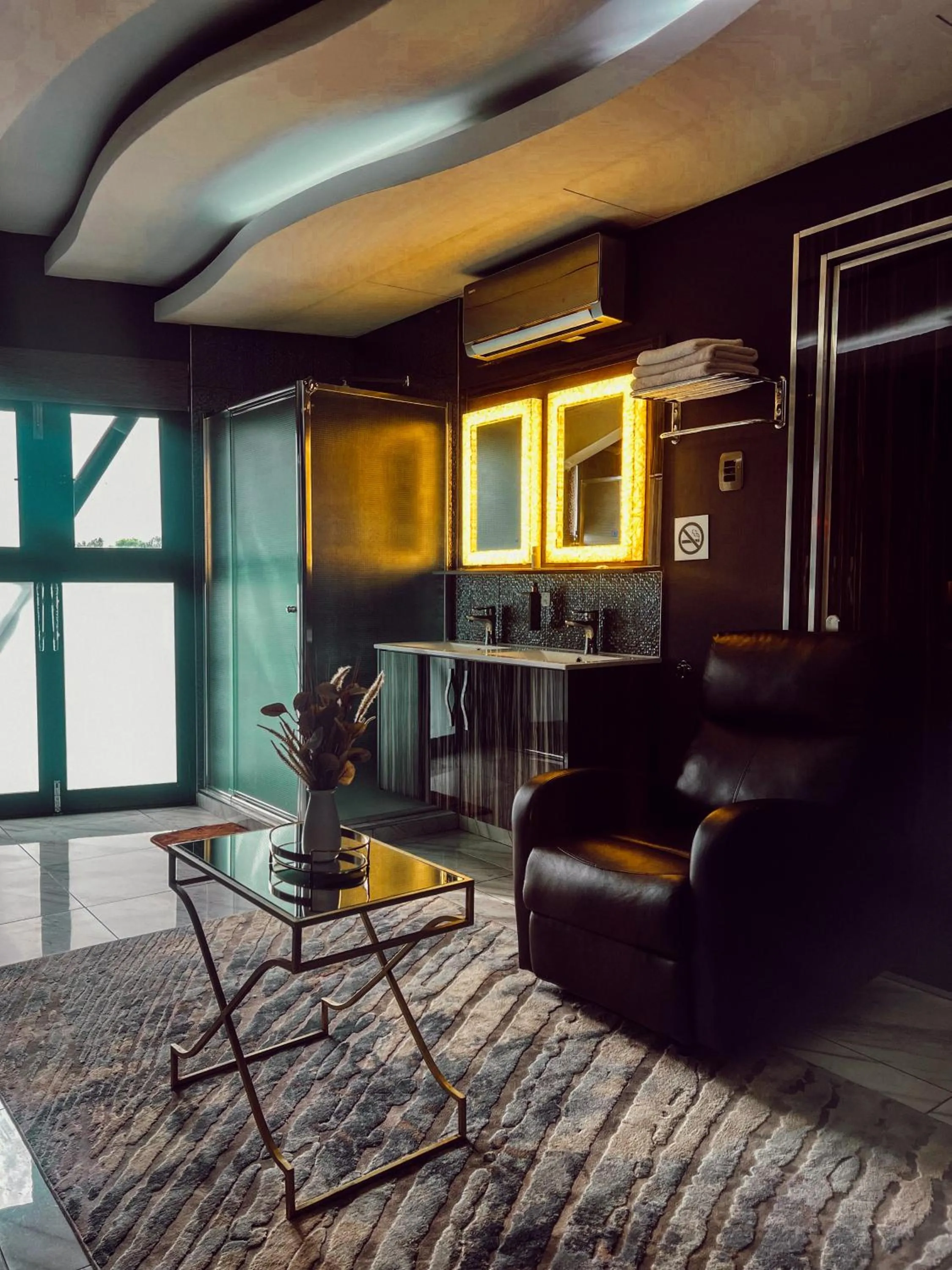 Seating area in Monte La Vue Hotel