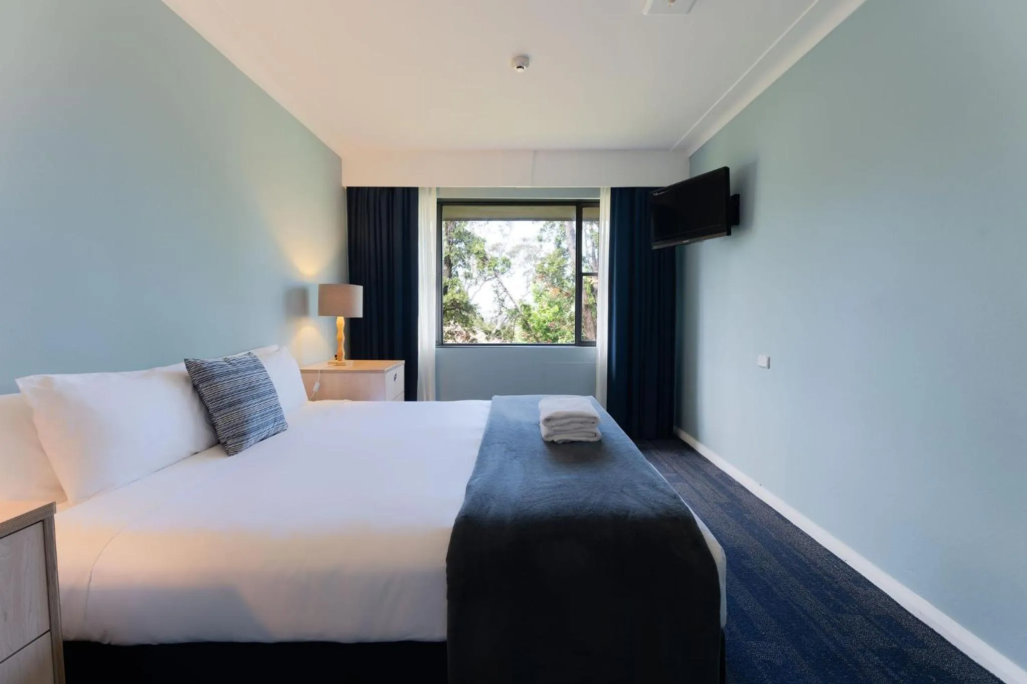Bed in Leura Gardens Resort
