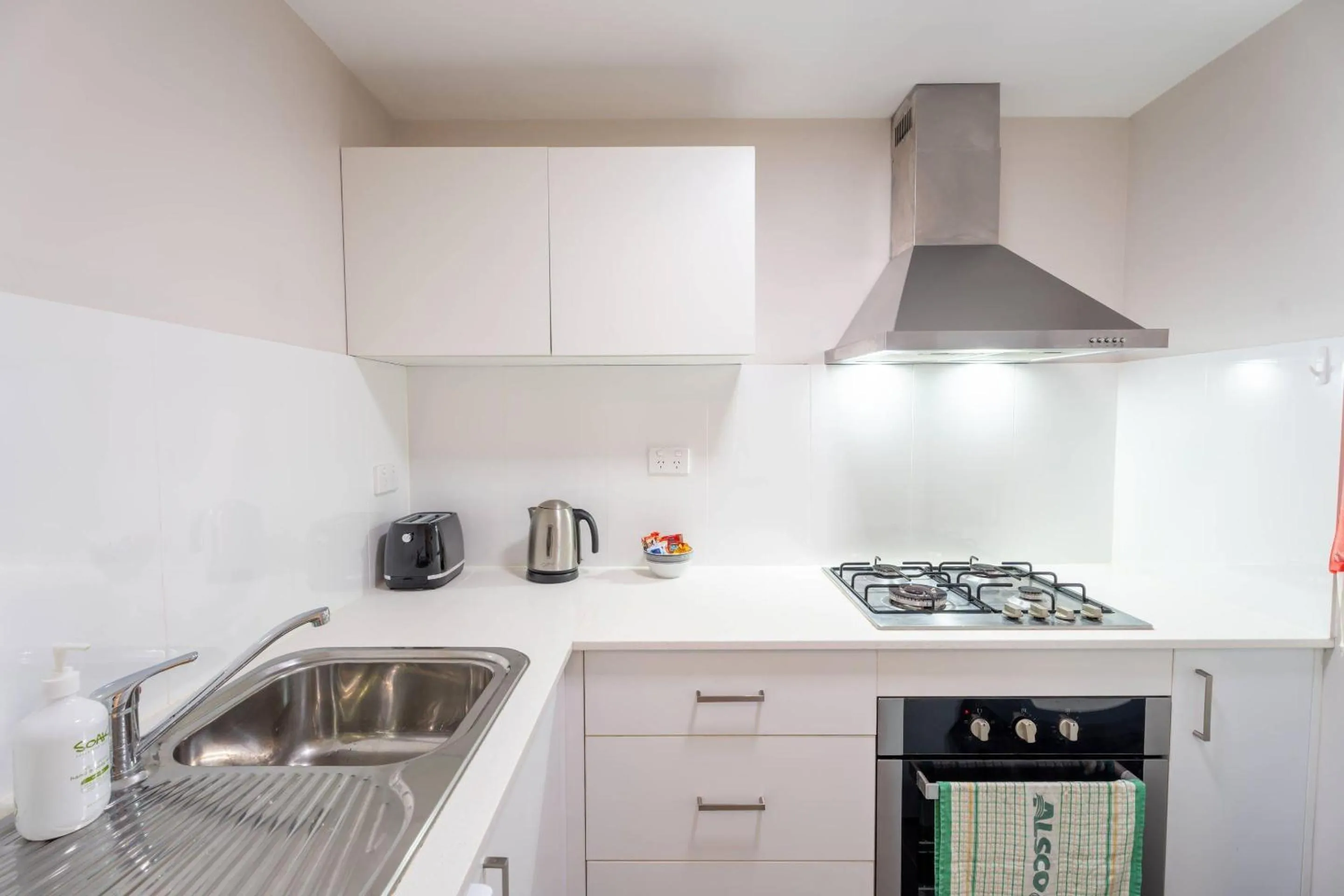 Bedroom in Comfort Resort Leura Gardens