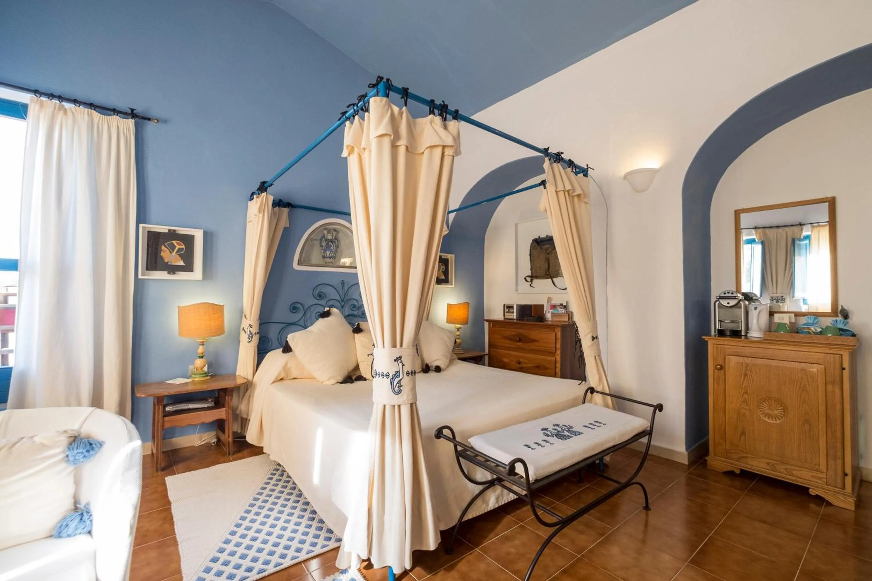 Bed in Su Gologone Experience Hotel