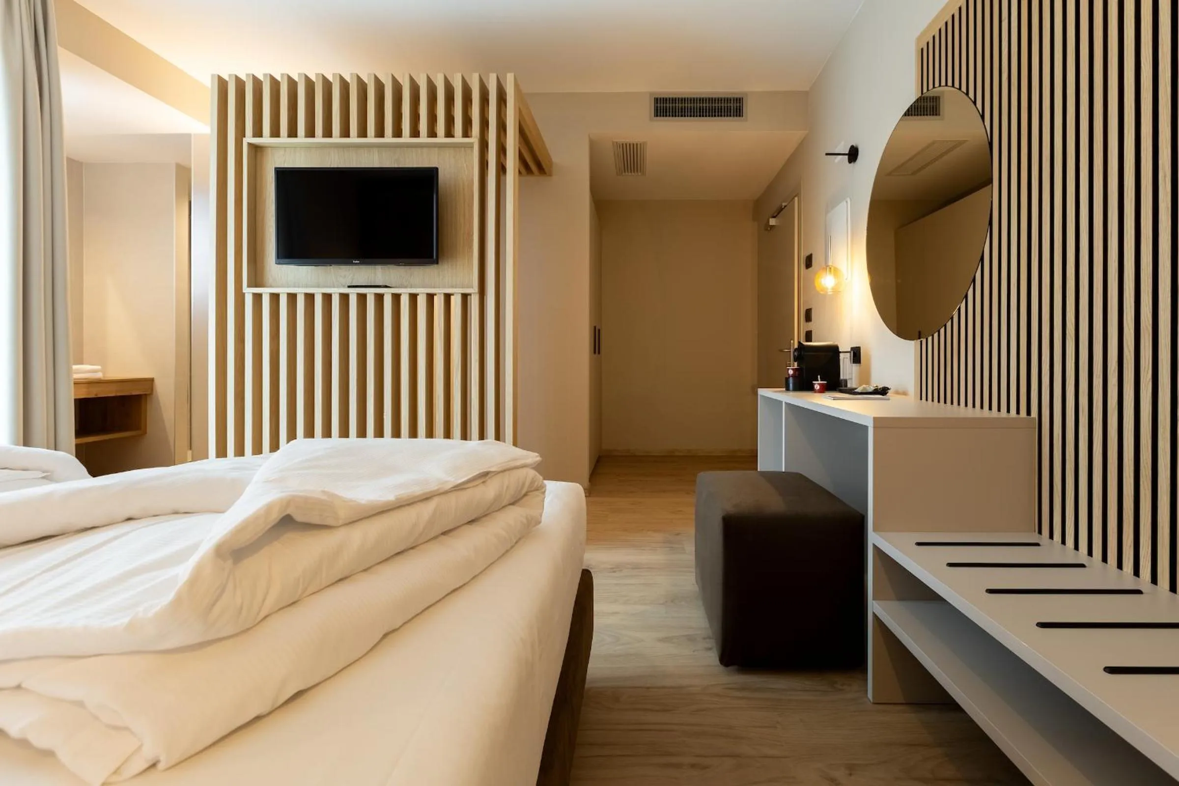 TV and multimedia, Bed in Brione Green Resort
