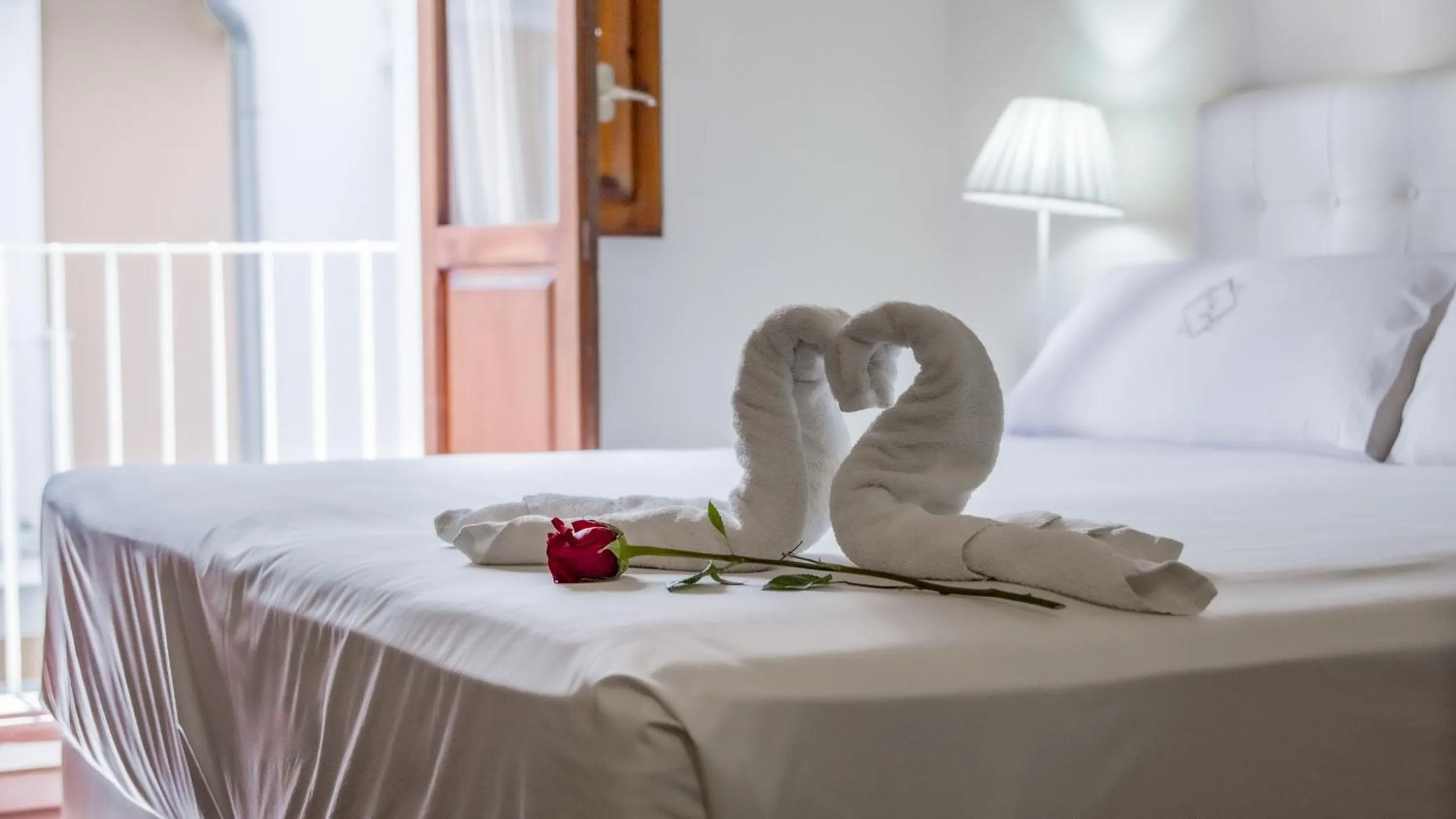Decorative detail, Bed in Catalina Suites