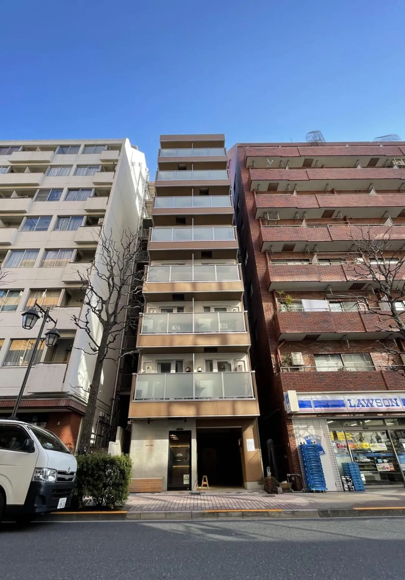 Property building in Dash Living Shinjuku