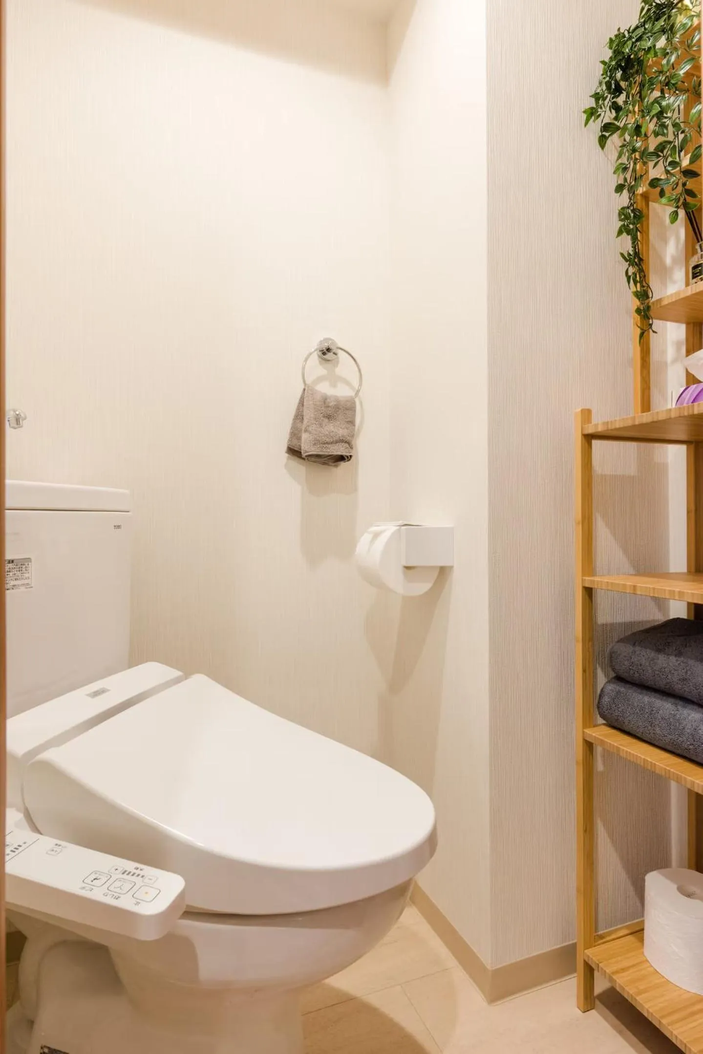 Toilet in Dash Living Shinjuku