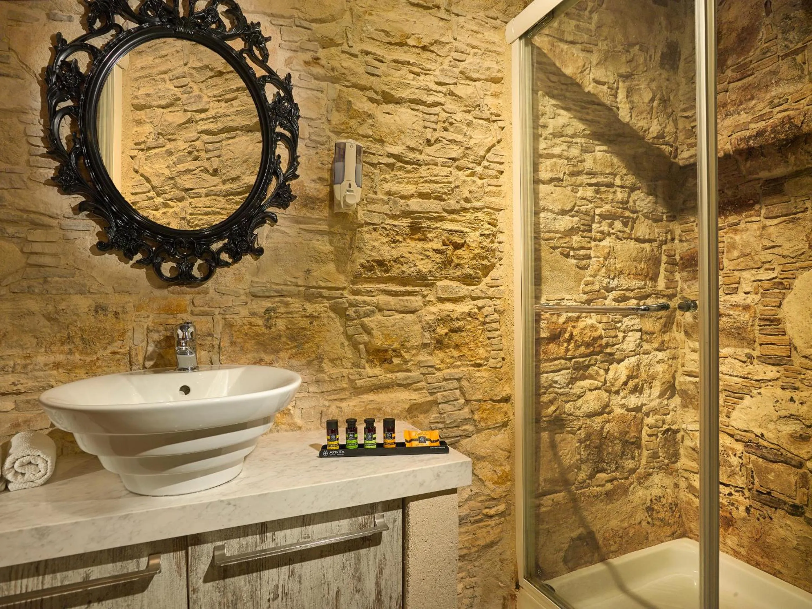 Bathroom in Oinoessa Traditional Boutique Guest Houses