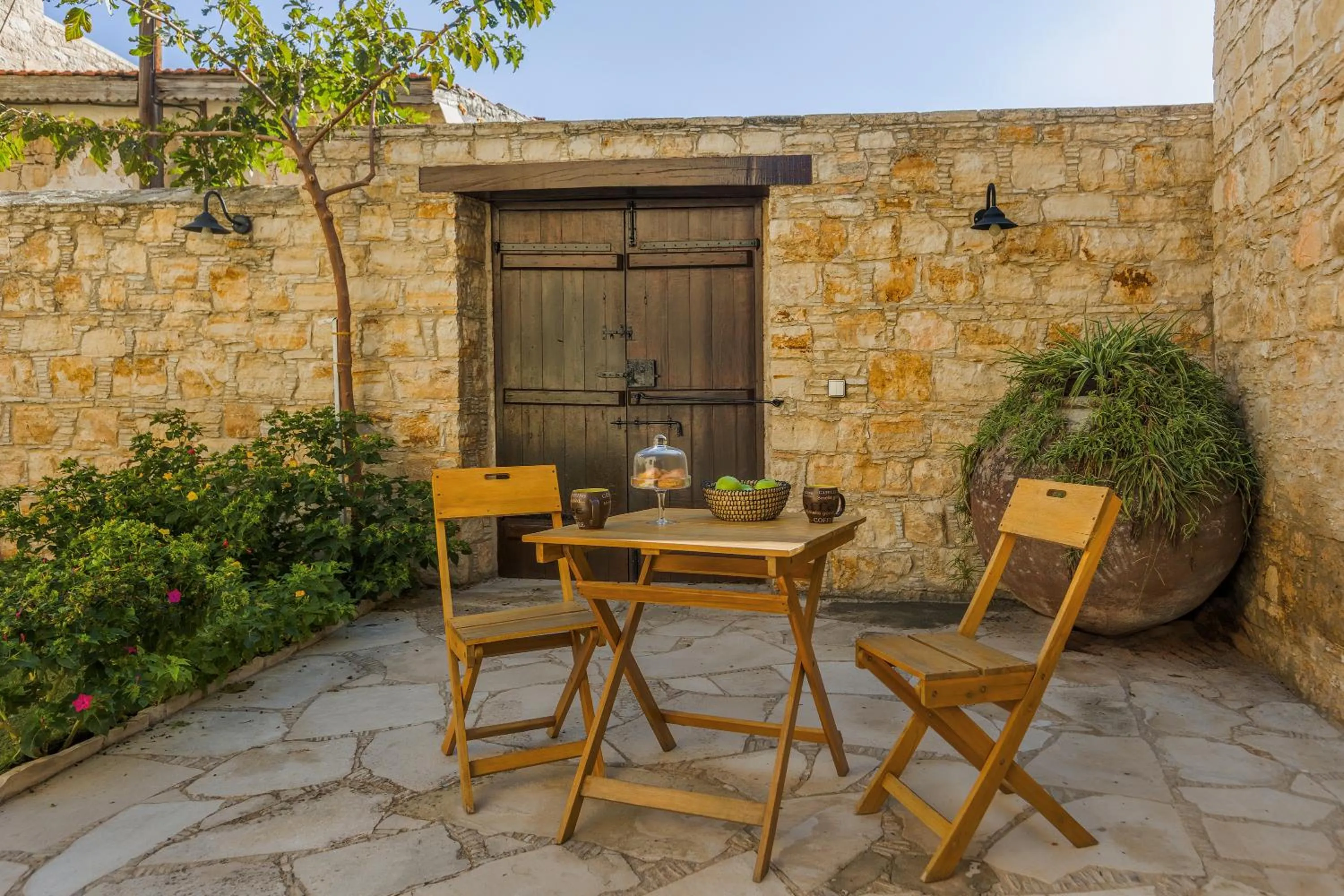 Garden in Oinoessa Traditional Boutique Guest Houses