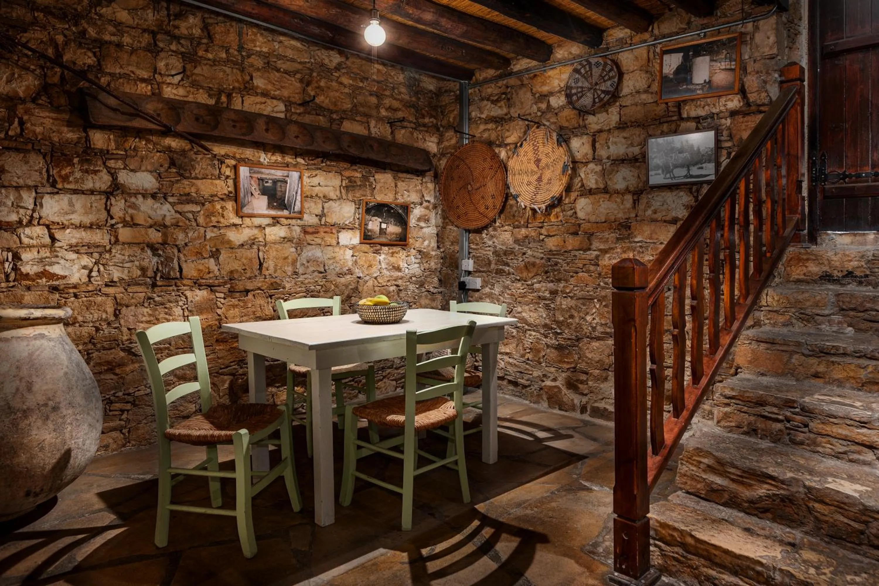 Dining area in Oinoessa Traditional Boutique Guest Houses