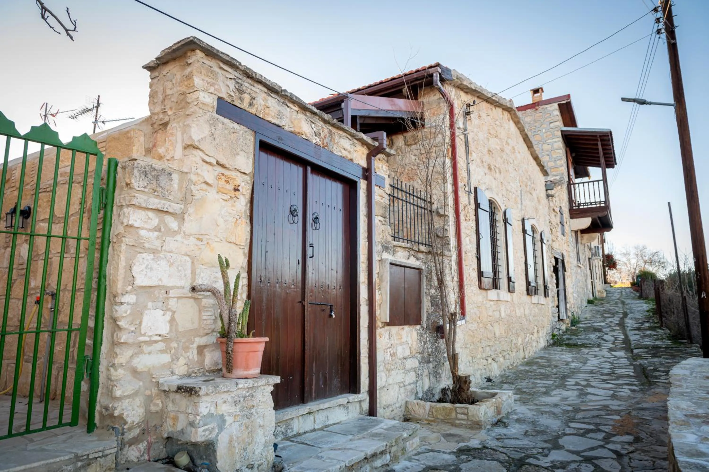 Certificate/Award in Oinoessa Traditional Boutique Guest Houses