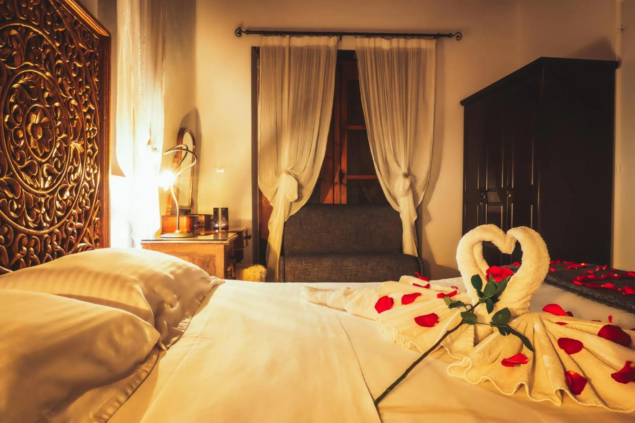 Bed in Oinoessa Traditional Boutique Guest Houses