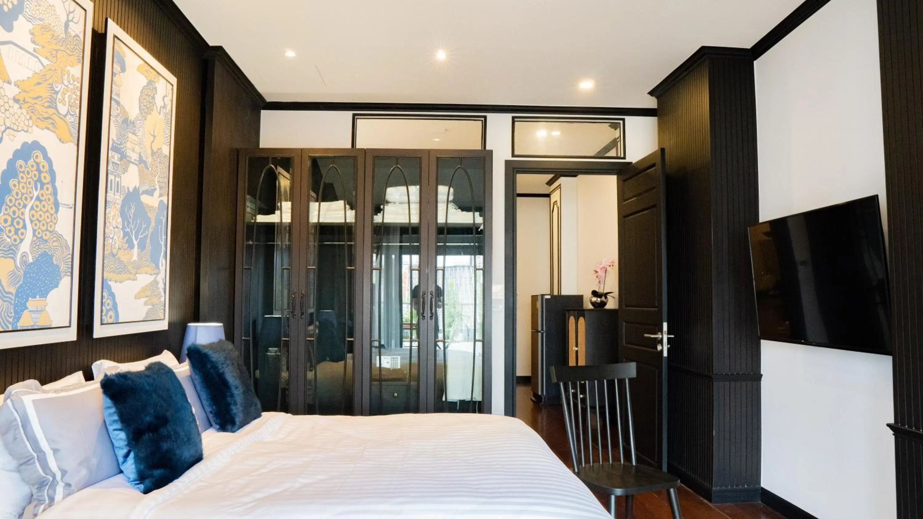 Photo of the whole room, Bed in BAAN 125 STAY Phuket