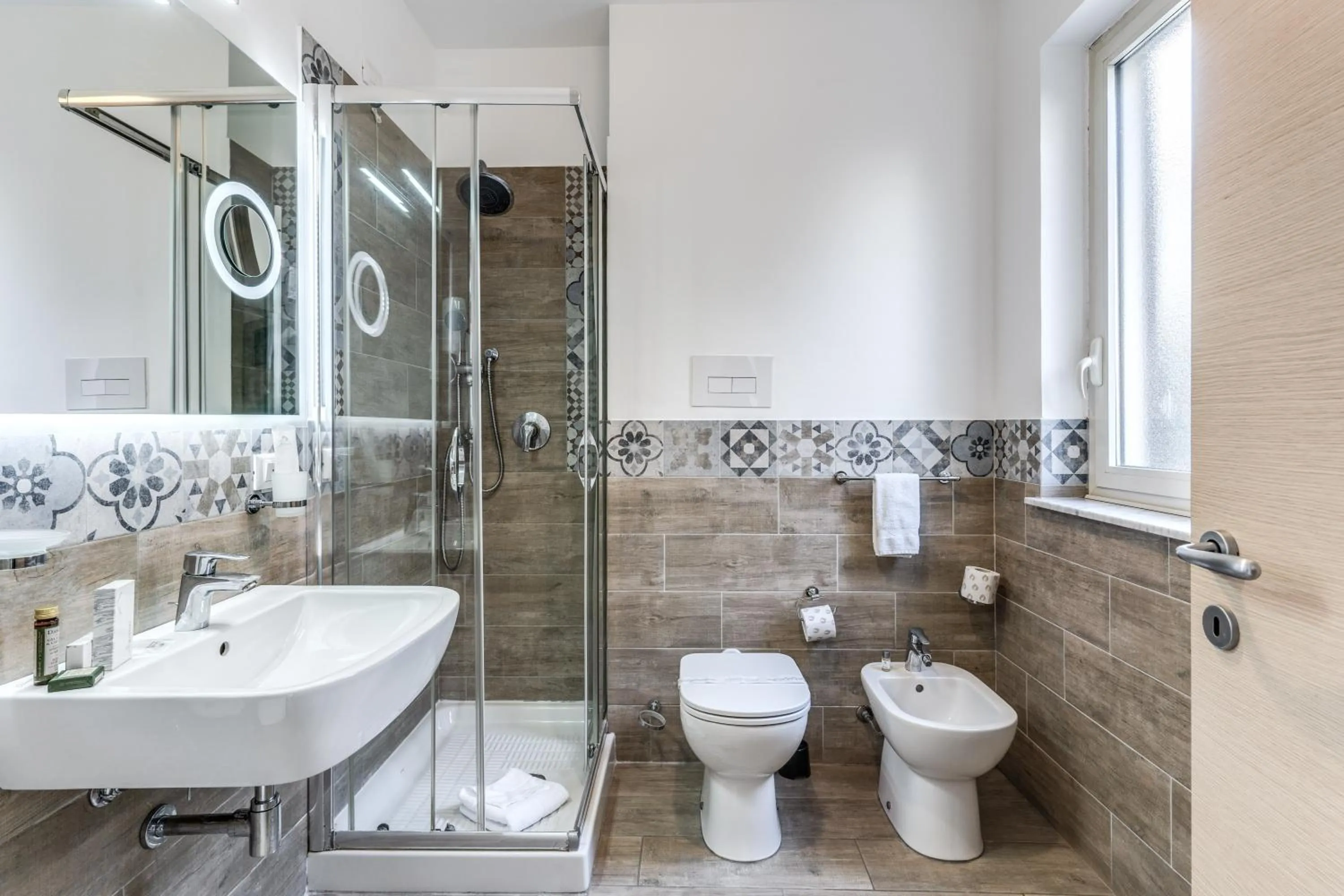 Bathroom in Casena Dei Colli, Sure Hotel Collection By Best Western