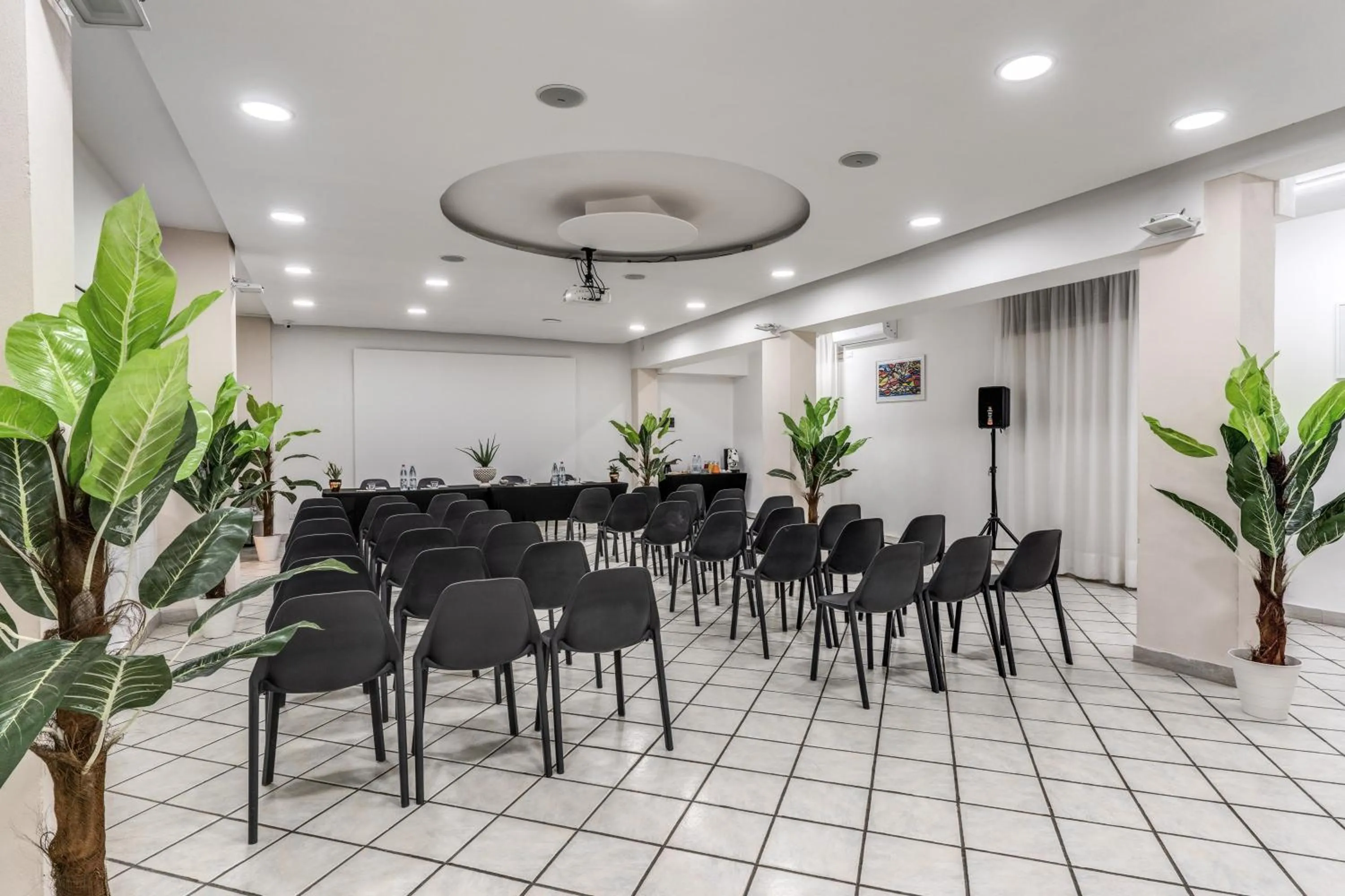 Meeting/conference room in Casena Dei Colli, Sure Hotel Collection By Best Western