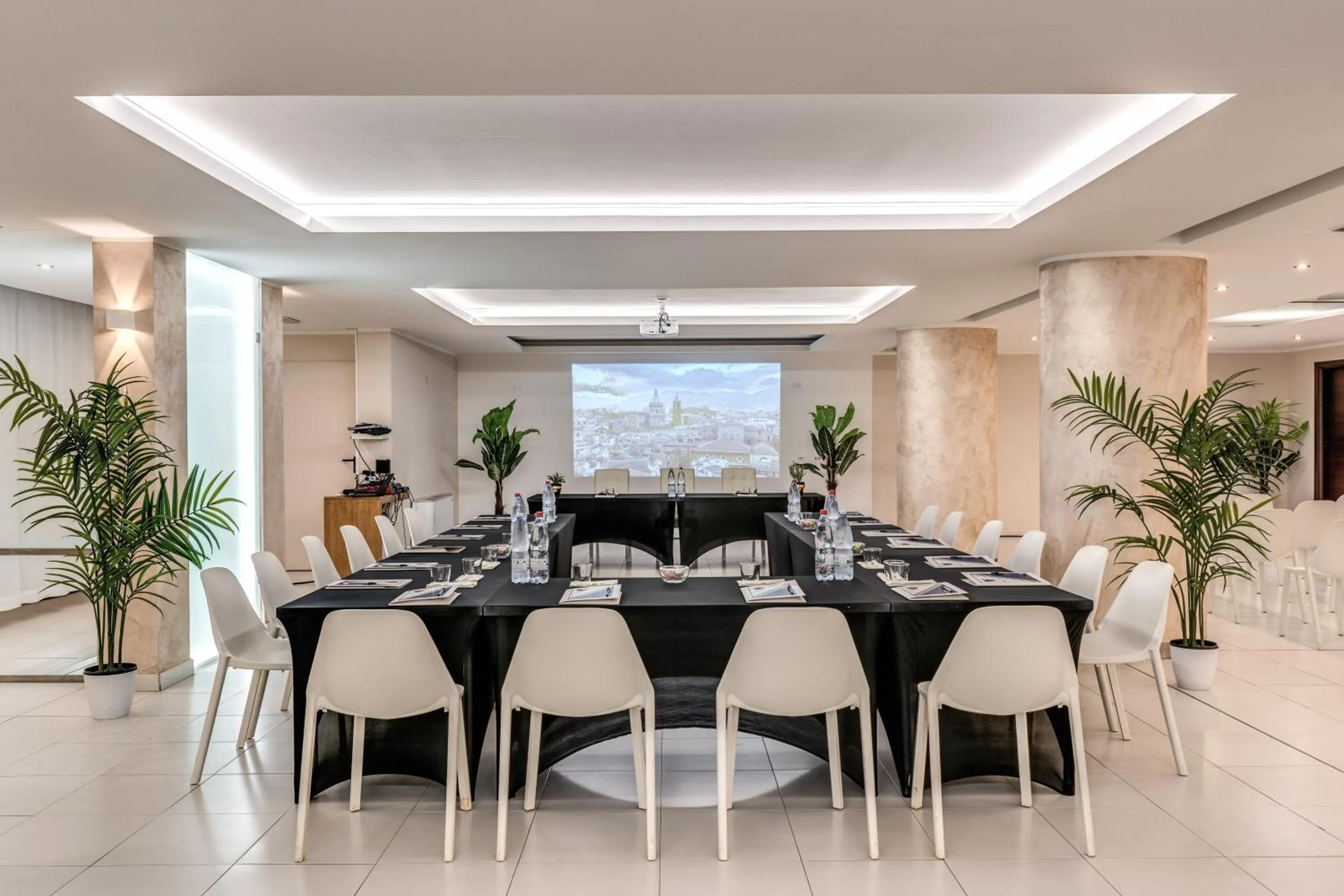 Meeting/conference room in Casena Dei Colli, Sure Hotel Collection By Best Western