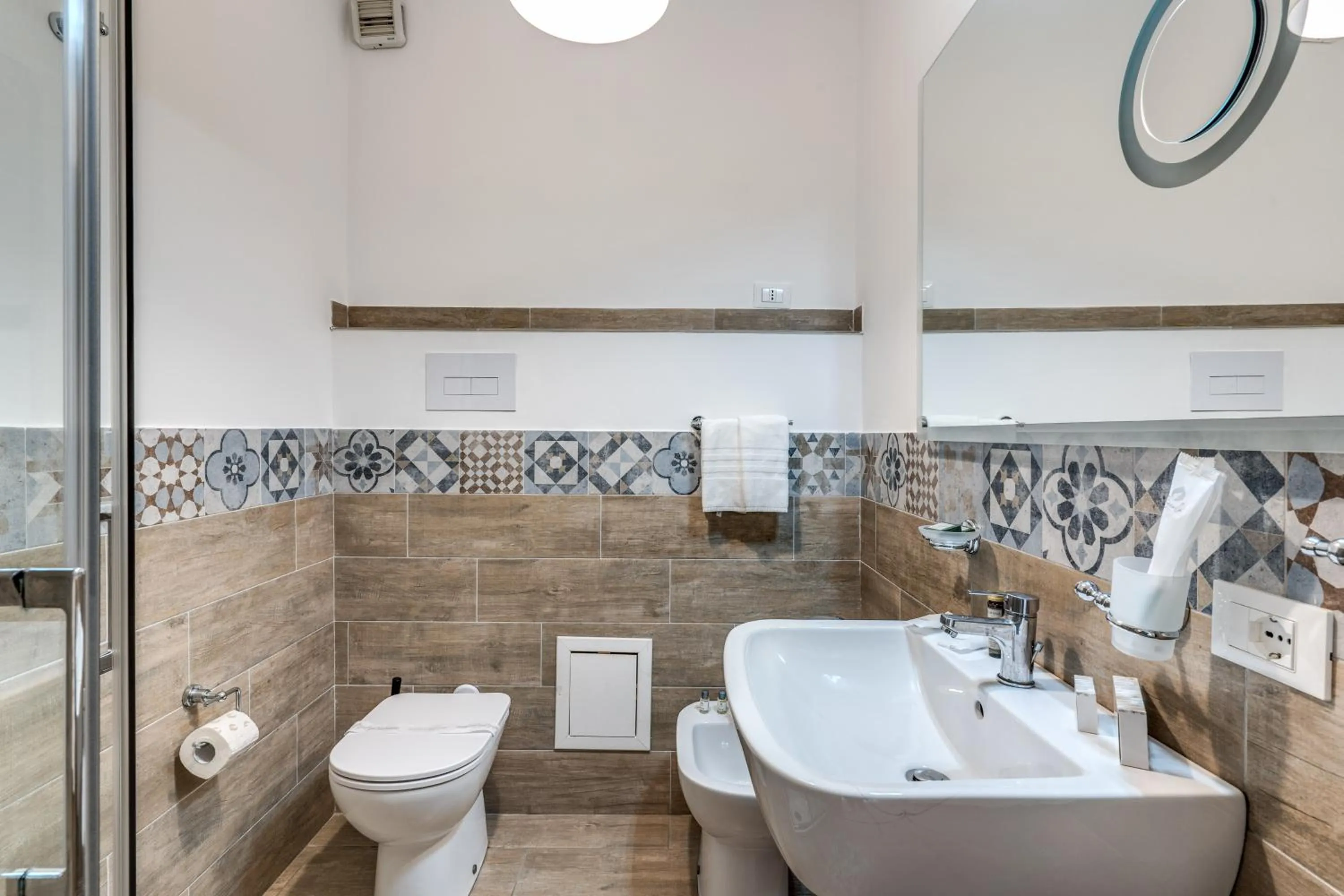 Bathroom in Casena Dei Colli, Sure Hotel Collection By Best Western