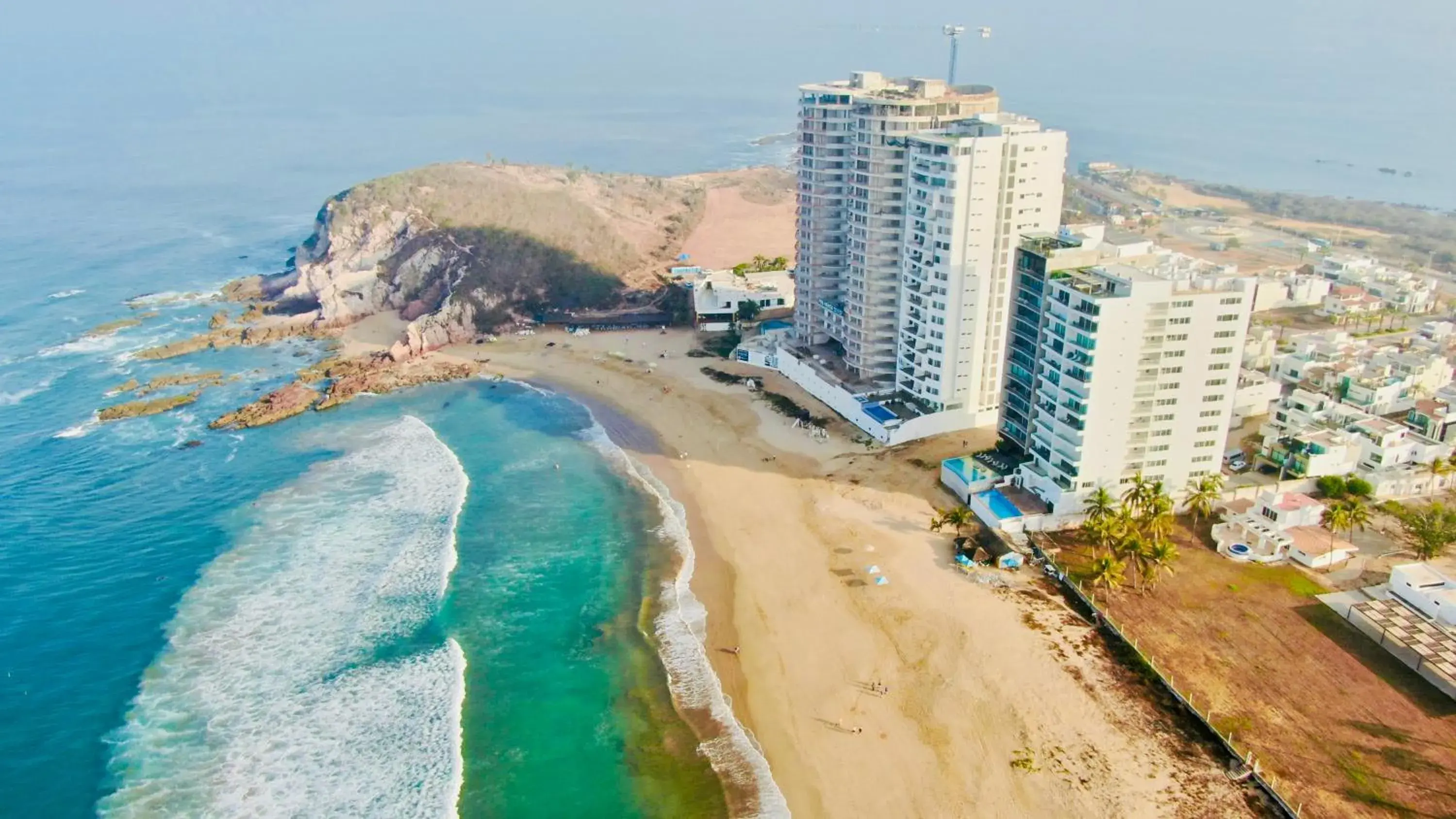 Brujas Tower Beach Resort Brujas Tower Beach Resort