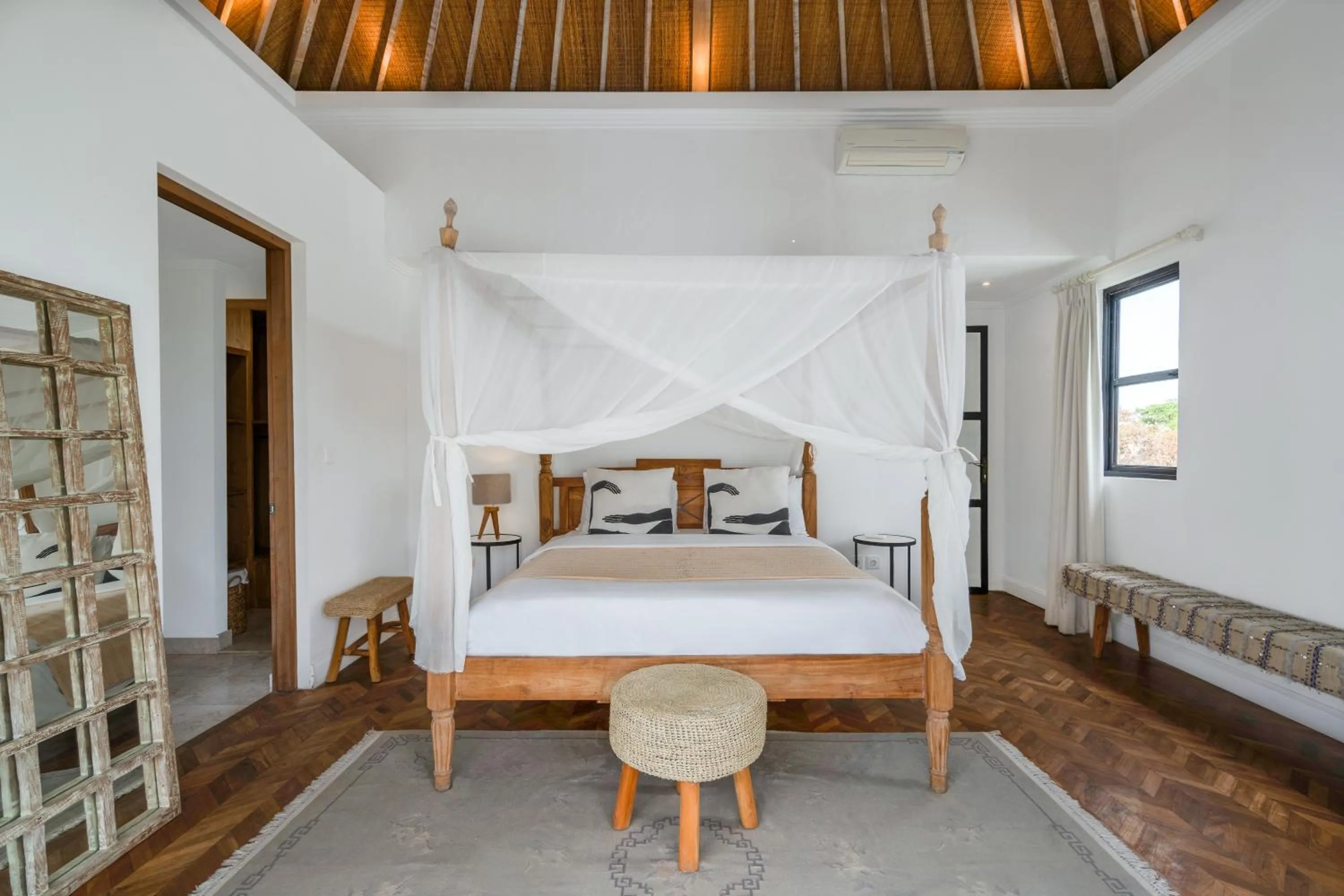 Bed in Mare Villa by Betterplace