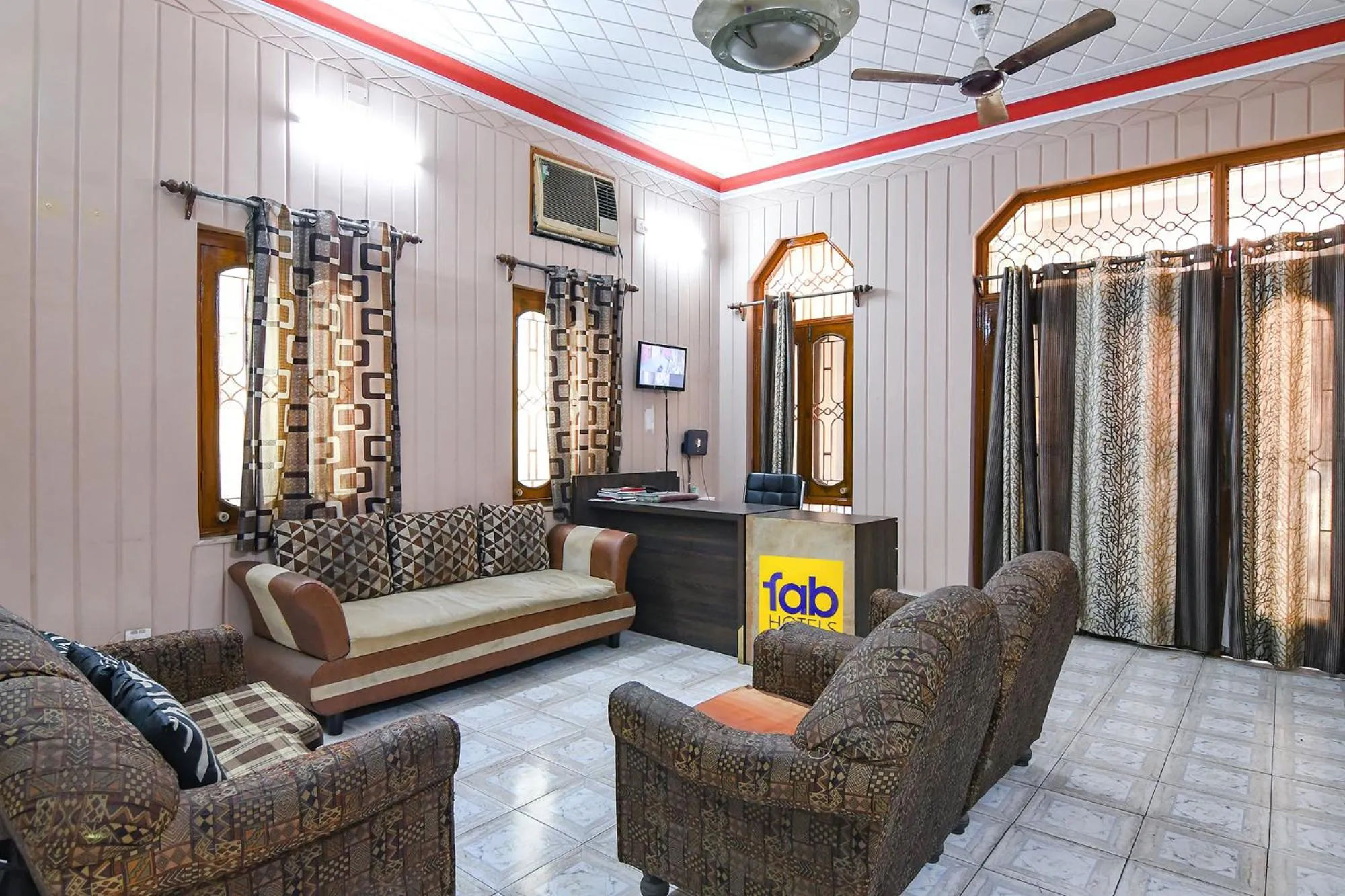 Lobby or reception in FabHotel Vicky