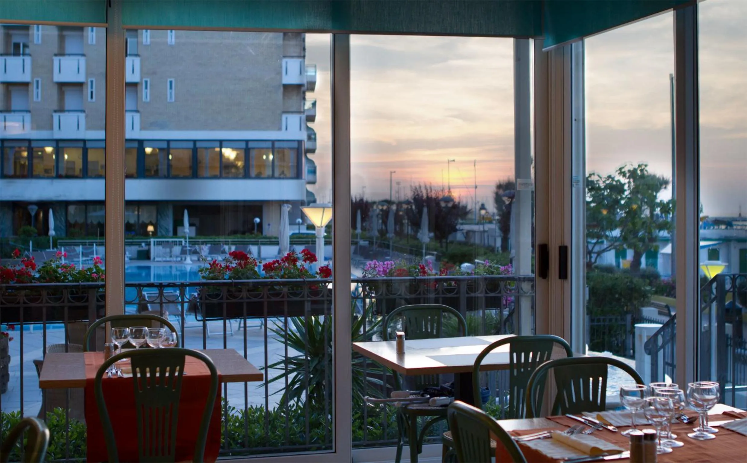 Restaurant/places to eat in Hotel Miramare