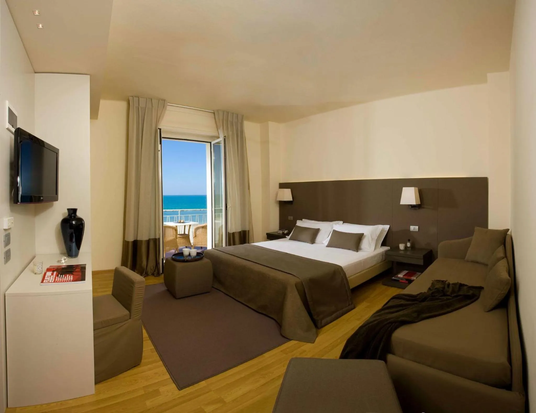 Photo of the whole room, Bed in Hotel Miramare