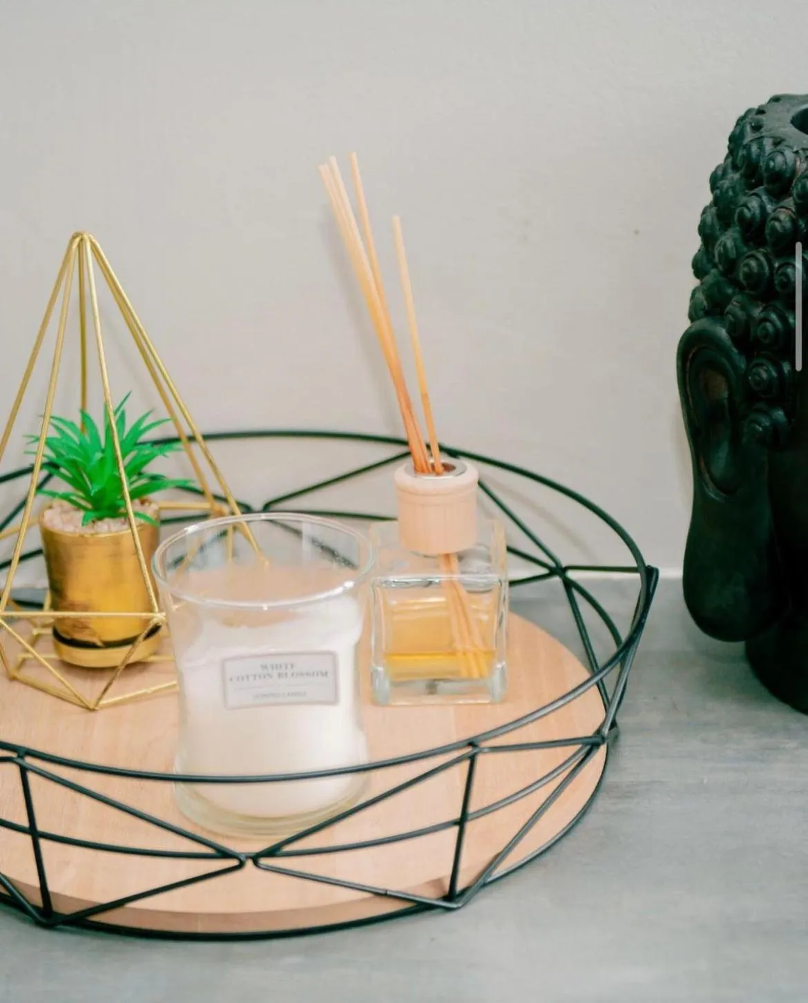 Decorative detail in Elements Sunrise Bush Lodge