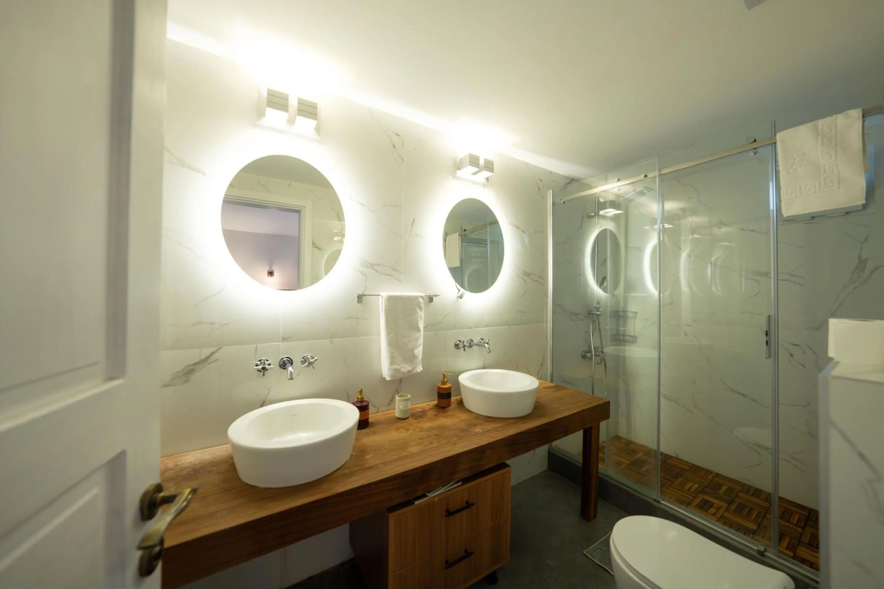 Shower in Bir Dem Urla