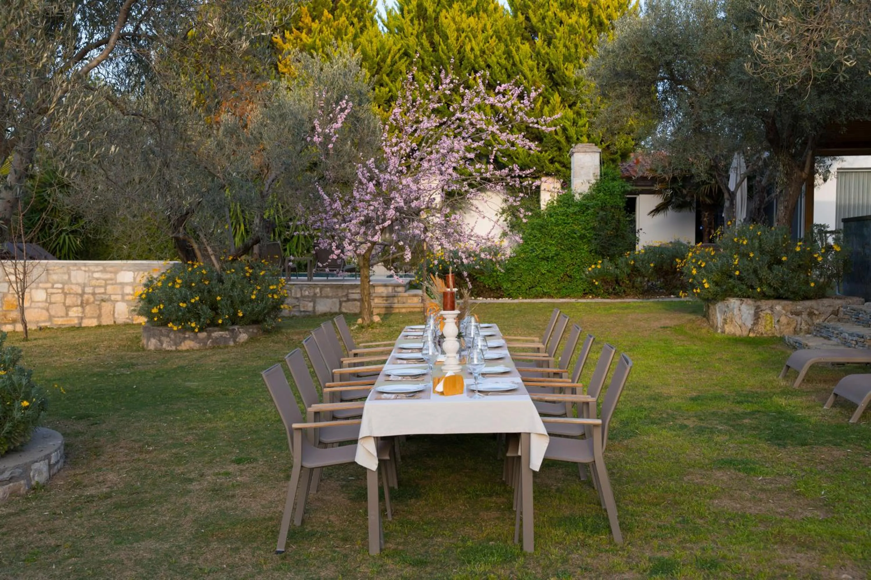 Seating area in Bir Dem Urla