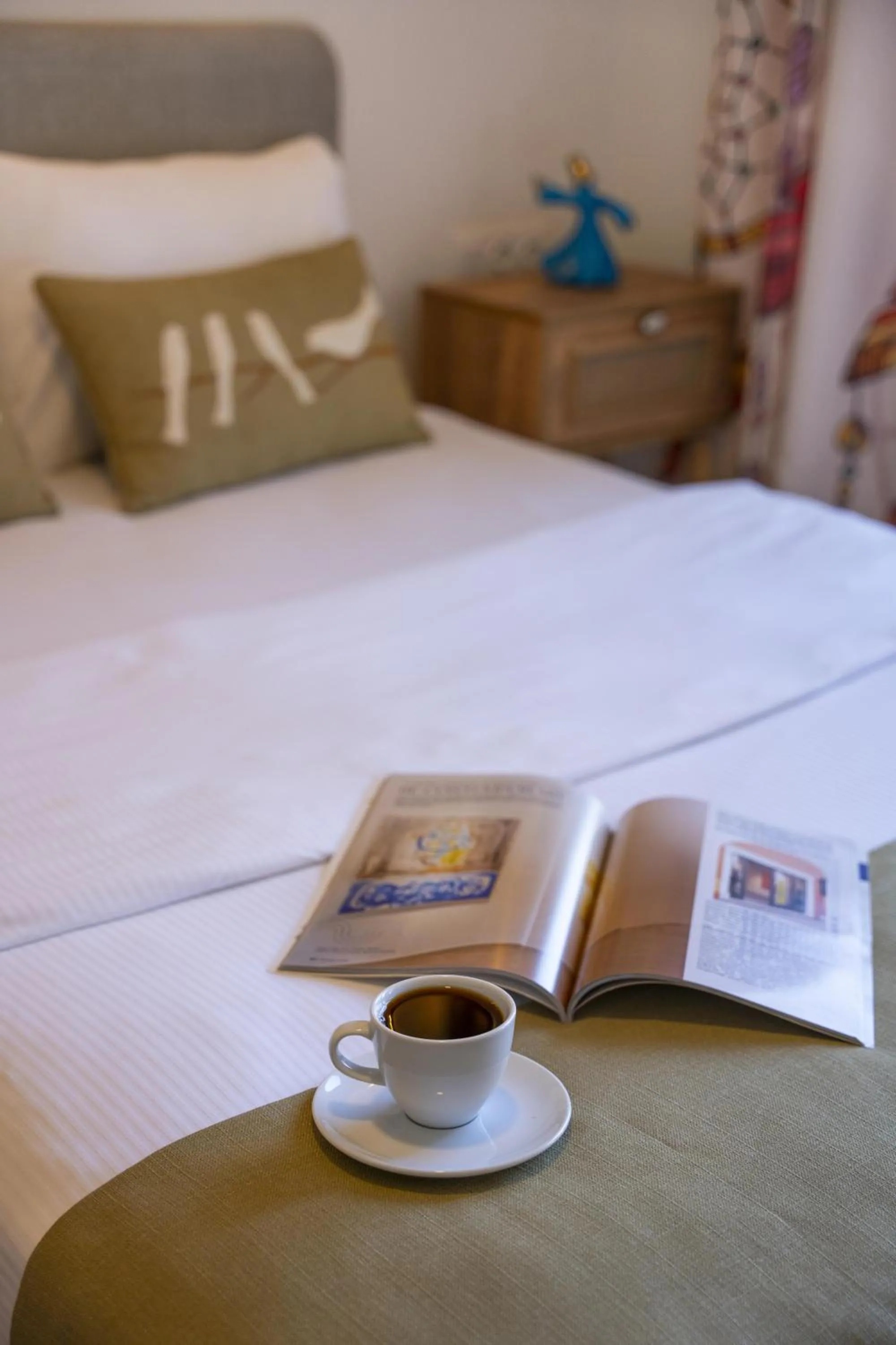 Bedroom, Bed in Bir Dem Urla