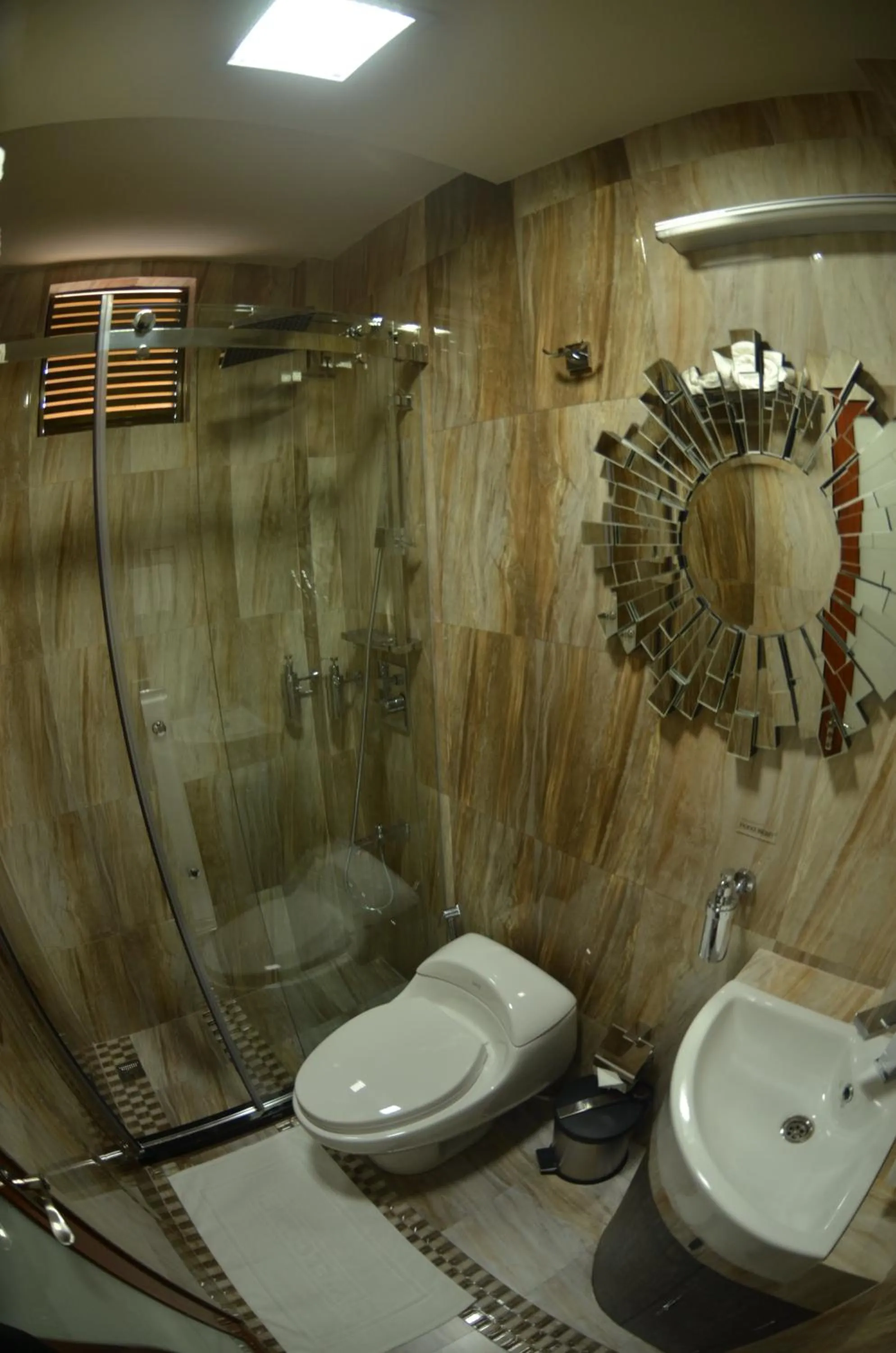 Bathroom in Newtown Inn