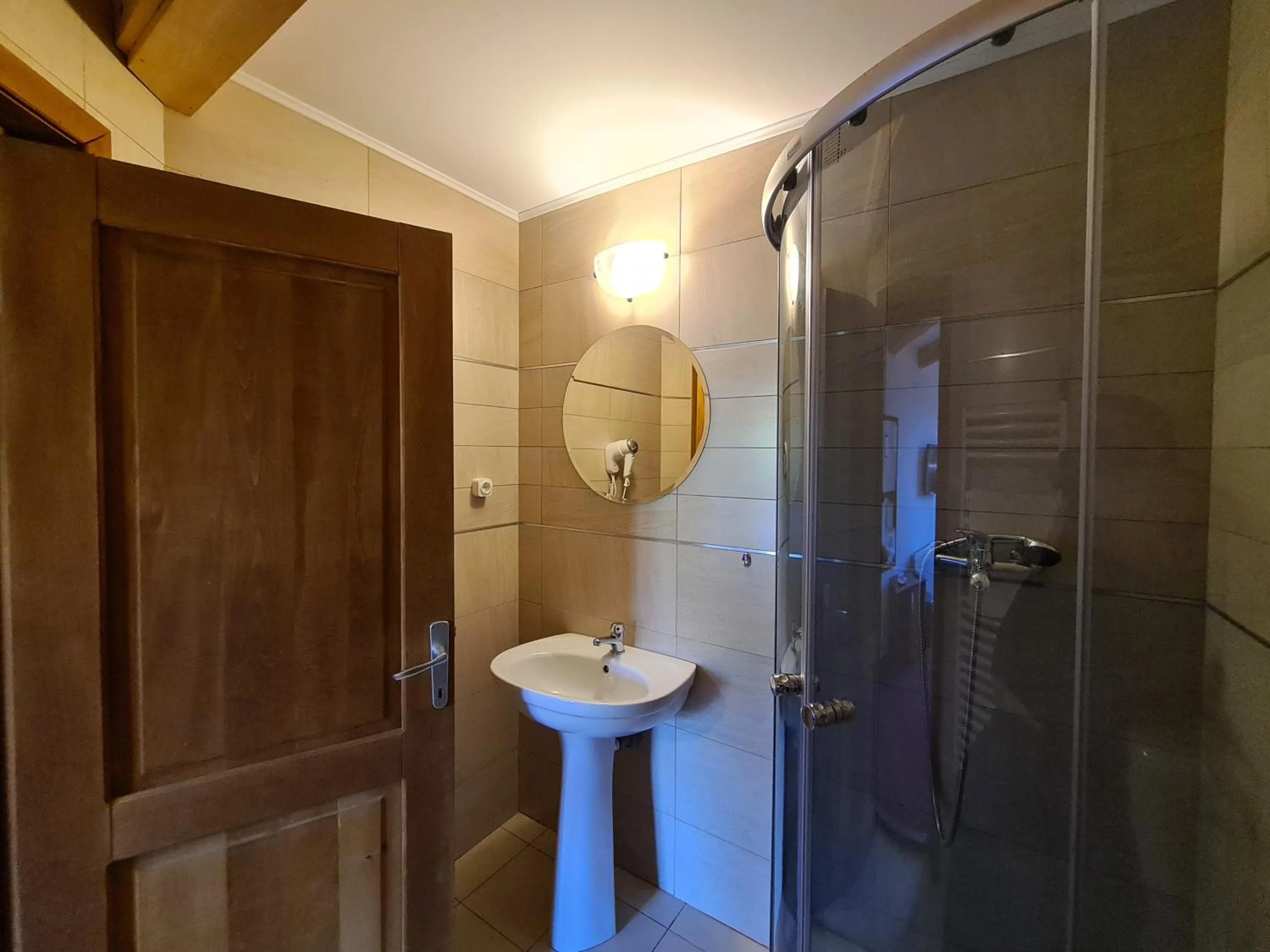 Bathroom in CASA FLORESCU