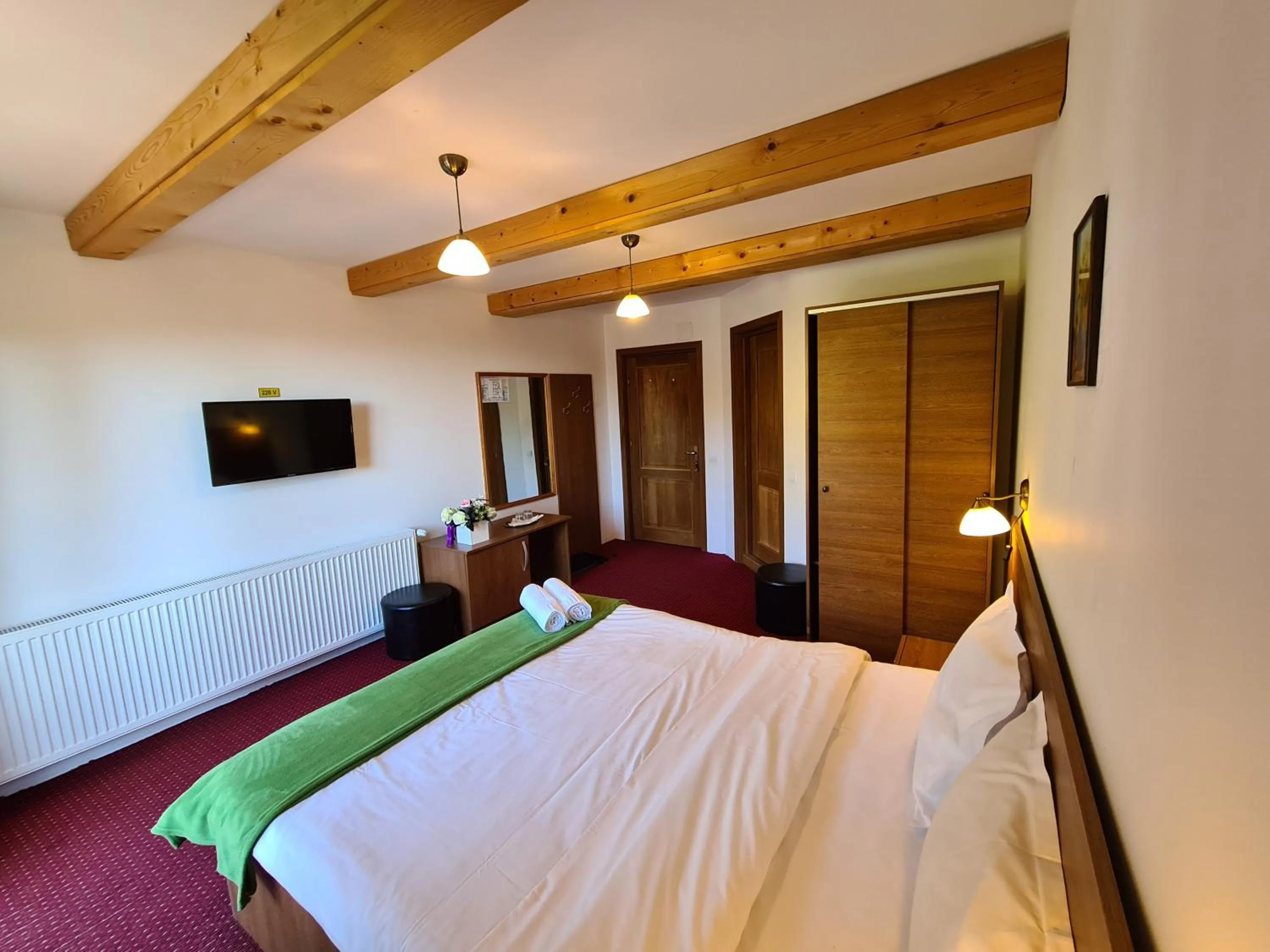 Bedroom in CASA FLORESCU