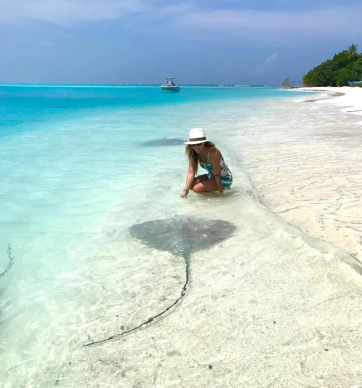 Beach in Thundi Sea View Beach in Thundi Sea View