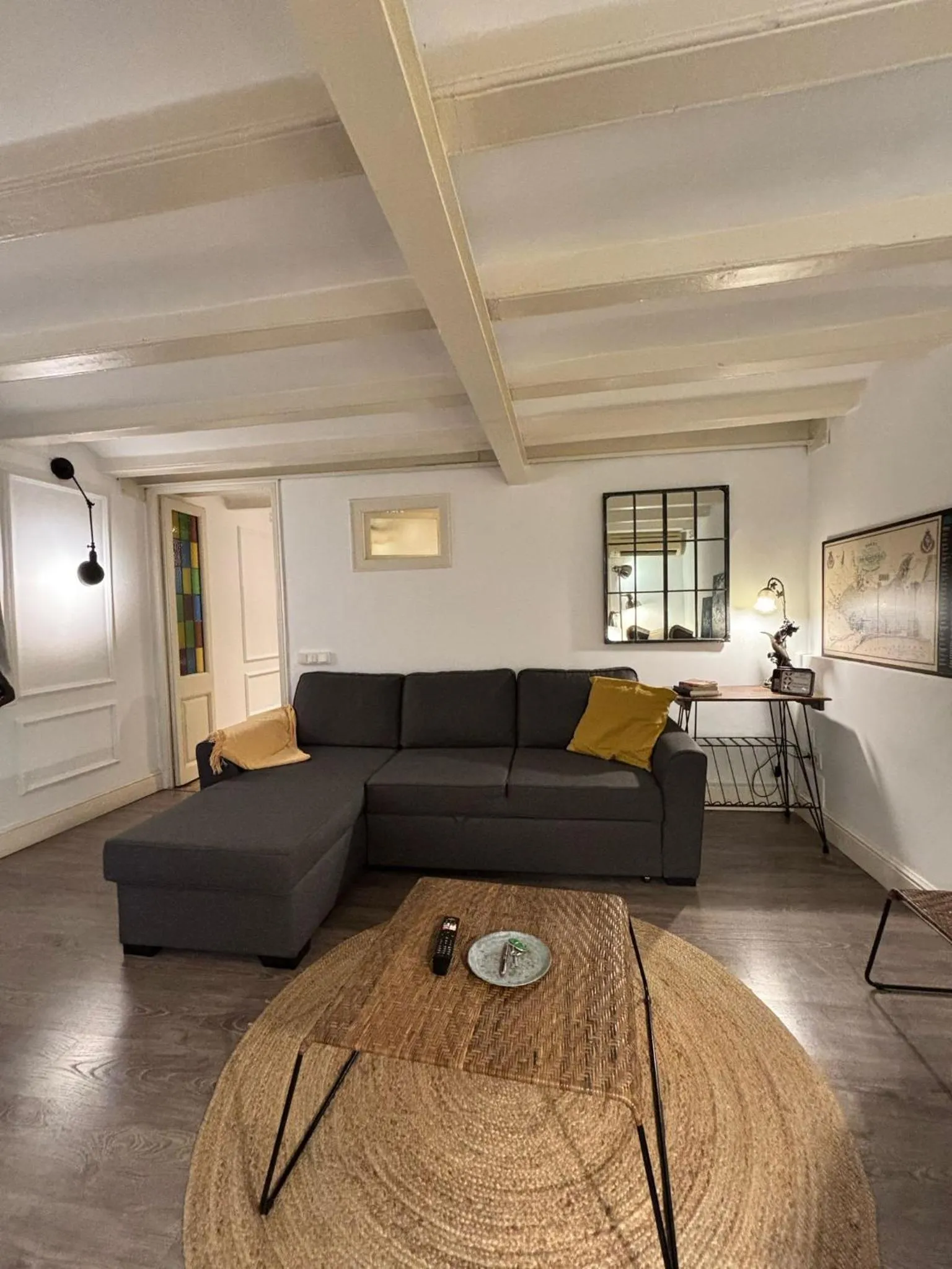 Living room in Rosselló Apartment