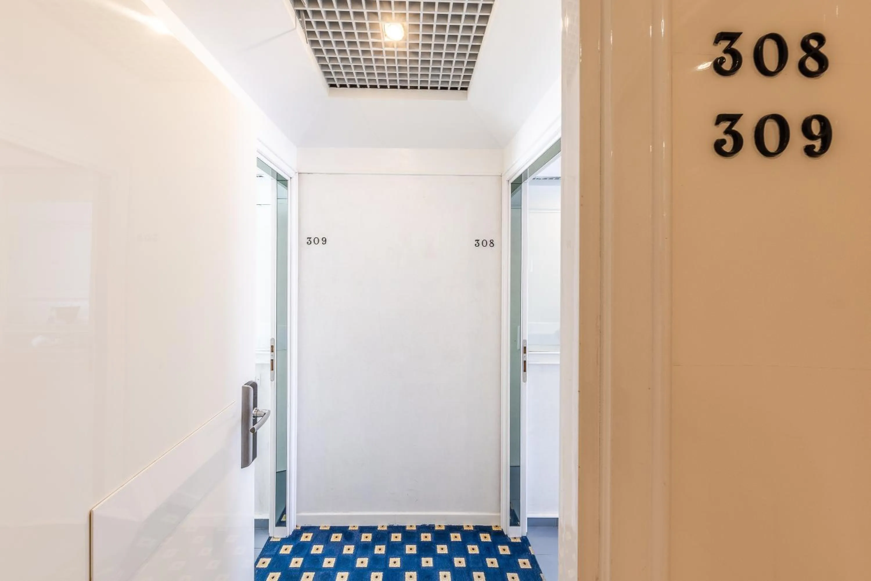 Decorative detail in Hotel Diamond