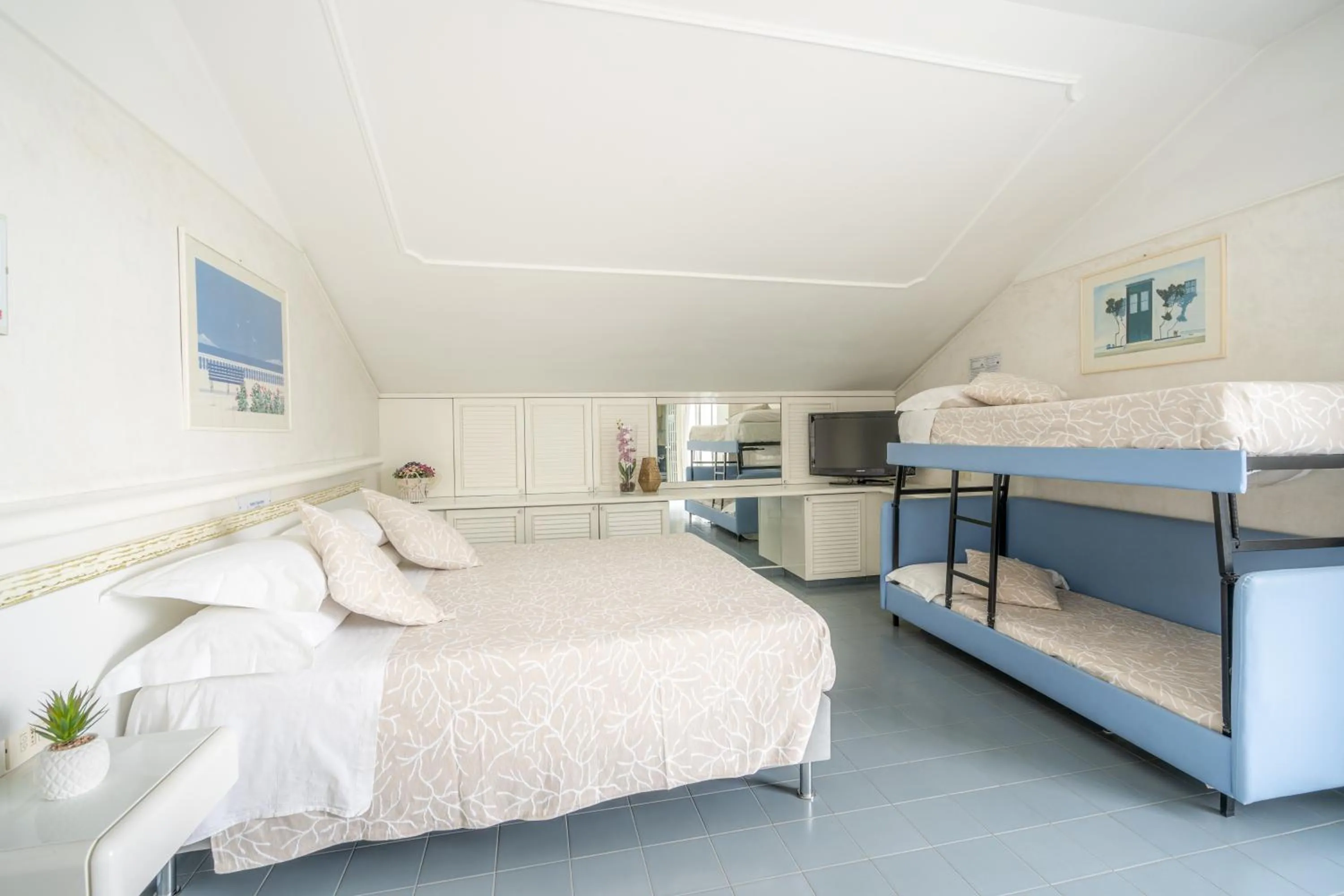 Bedroom in Hotel Diamond