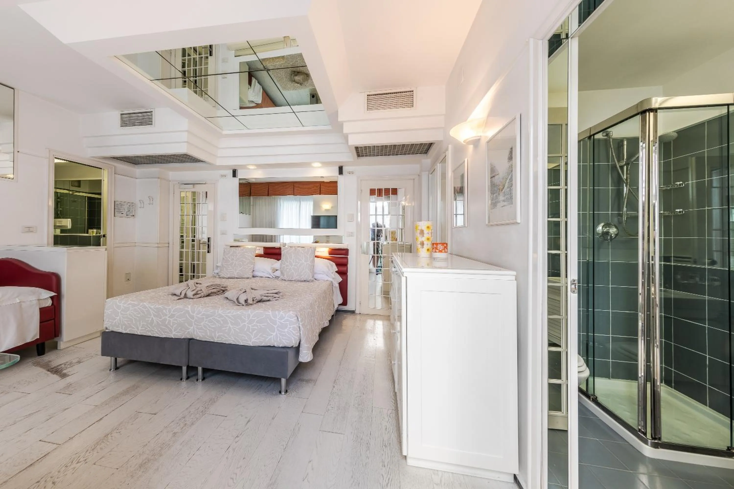 Bedroom in Hotel Diamond