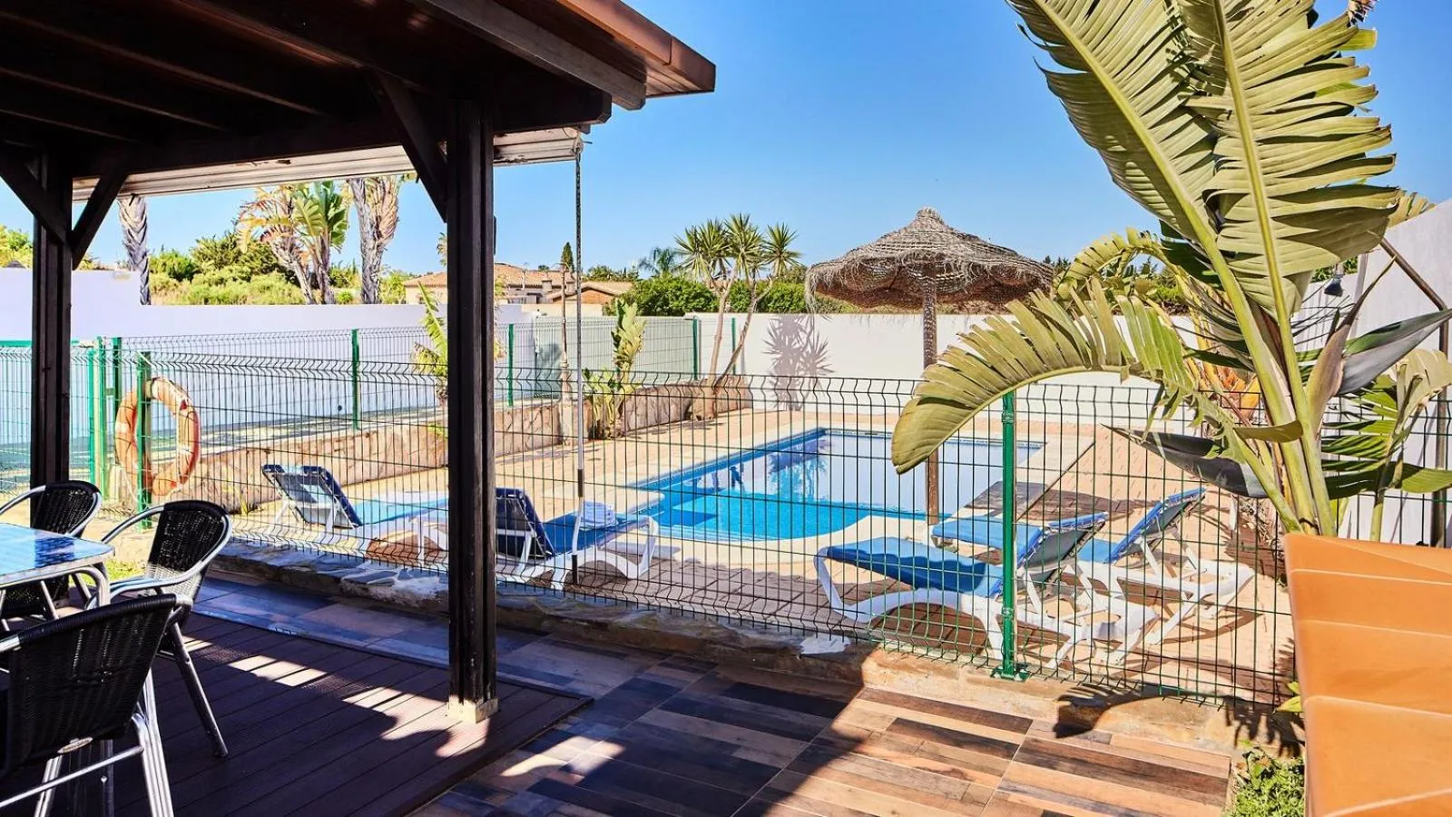 Swimming pool in Chalet El Cancelín Conil de la Frontera by Ruralidays