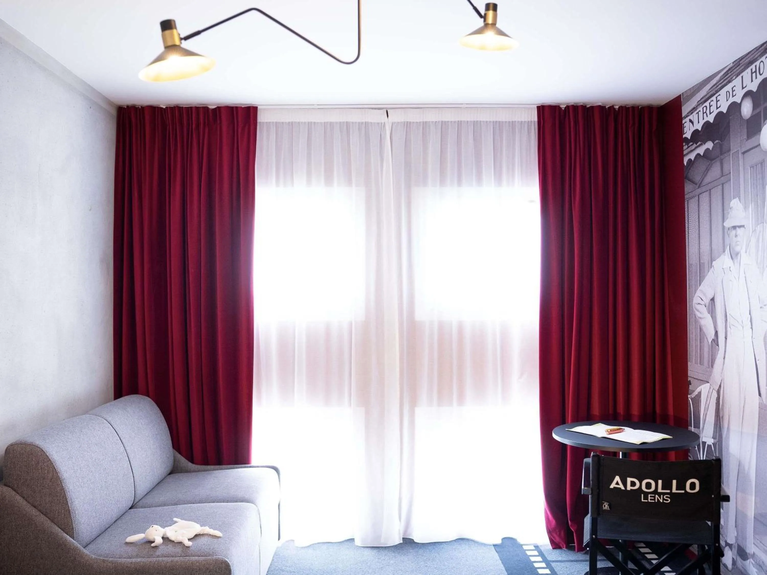 Bedroom in ibis Styles Lens Centre Gare