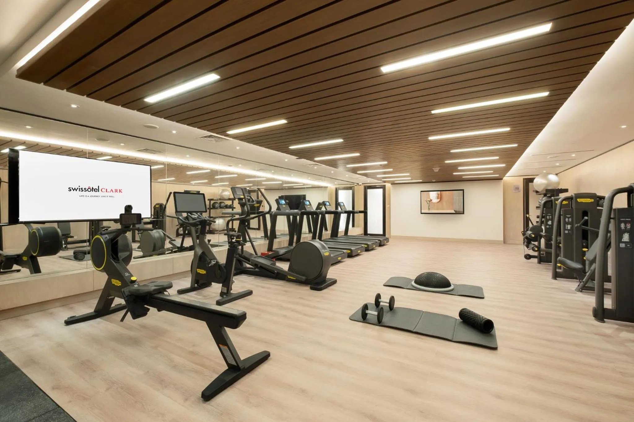 Fitness centre/facilities in Swissôtel Clark Philippines
