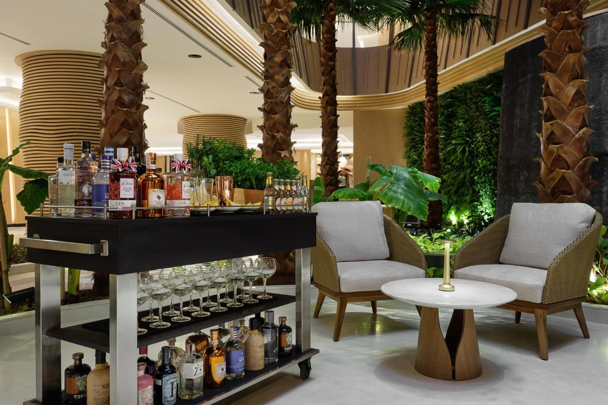 Lounge or bar in Swissôtel Clark Philippines