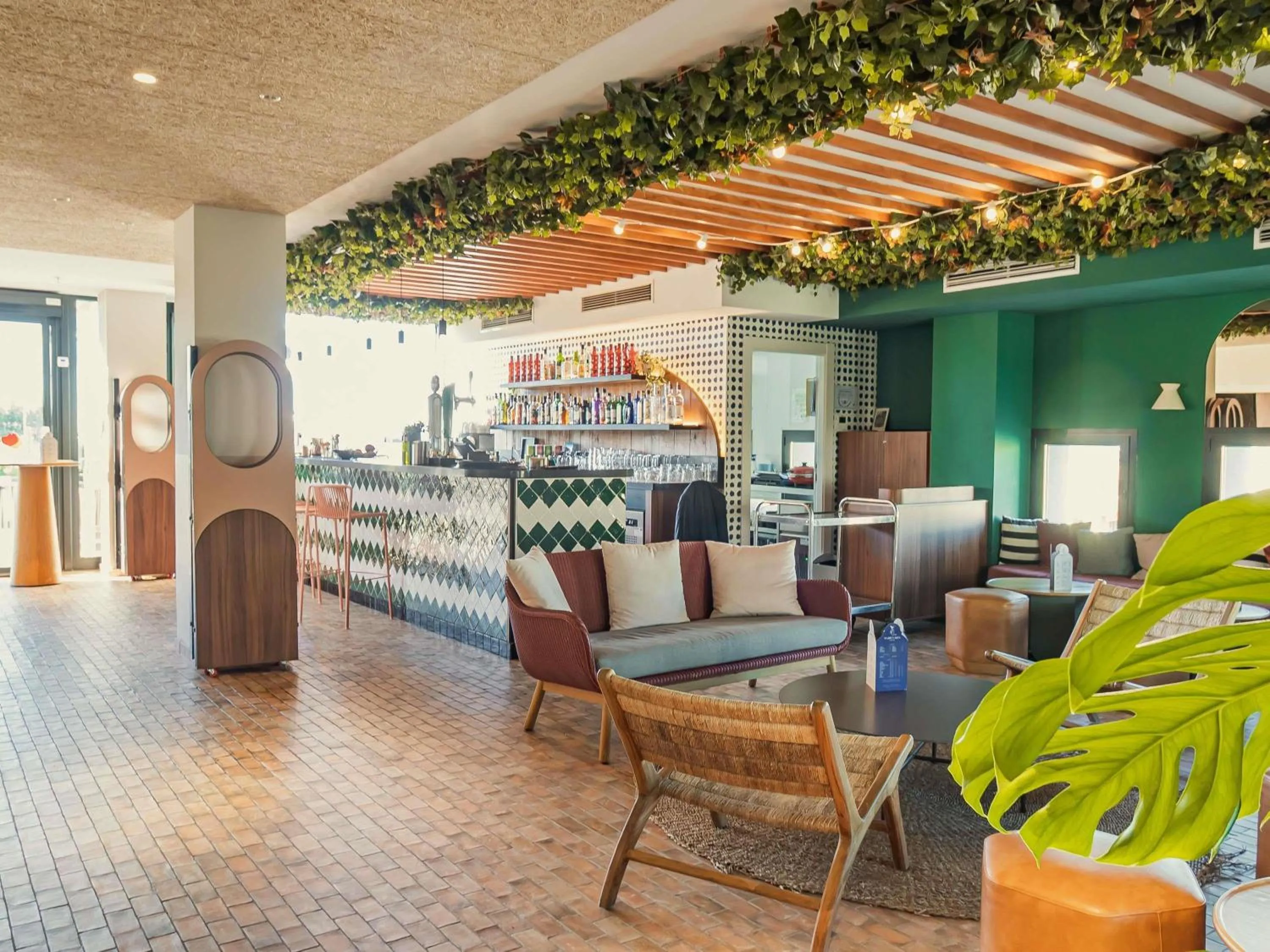Lounge or bar in Ibis Styles Sevilla City Santa Justa