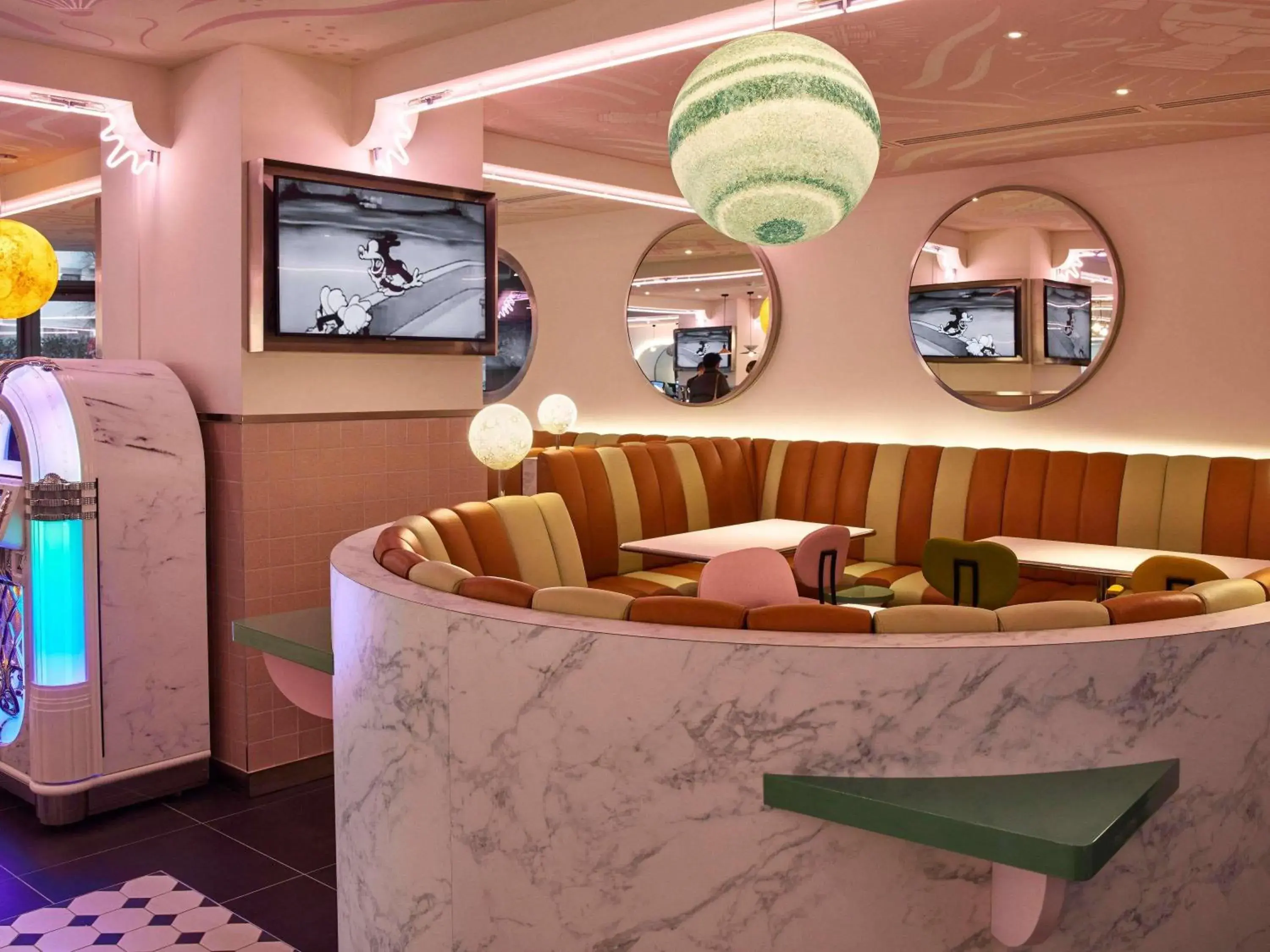 Restaurant/places to eat in Mama Shelter Paris La Défense Restaurant/places to eat in Mama Shelter Paris La Défense