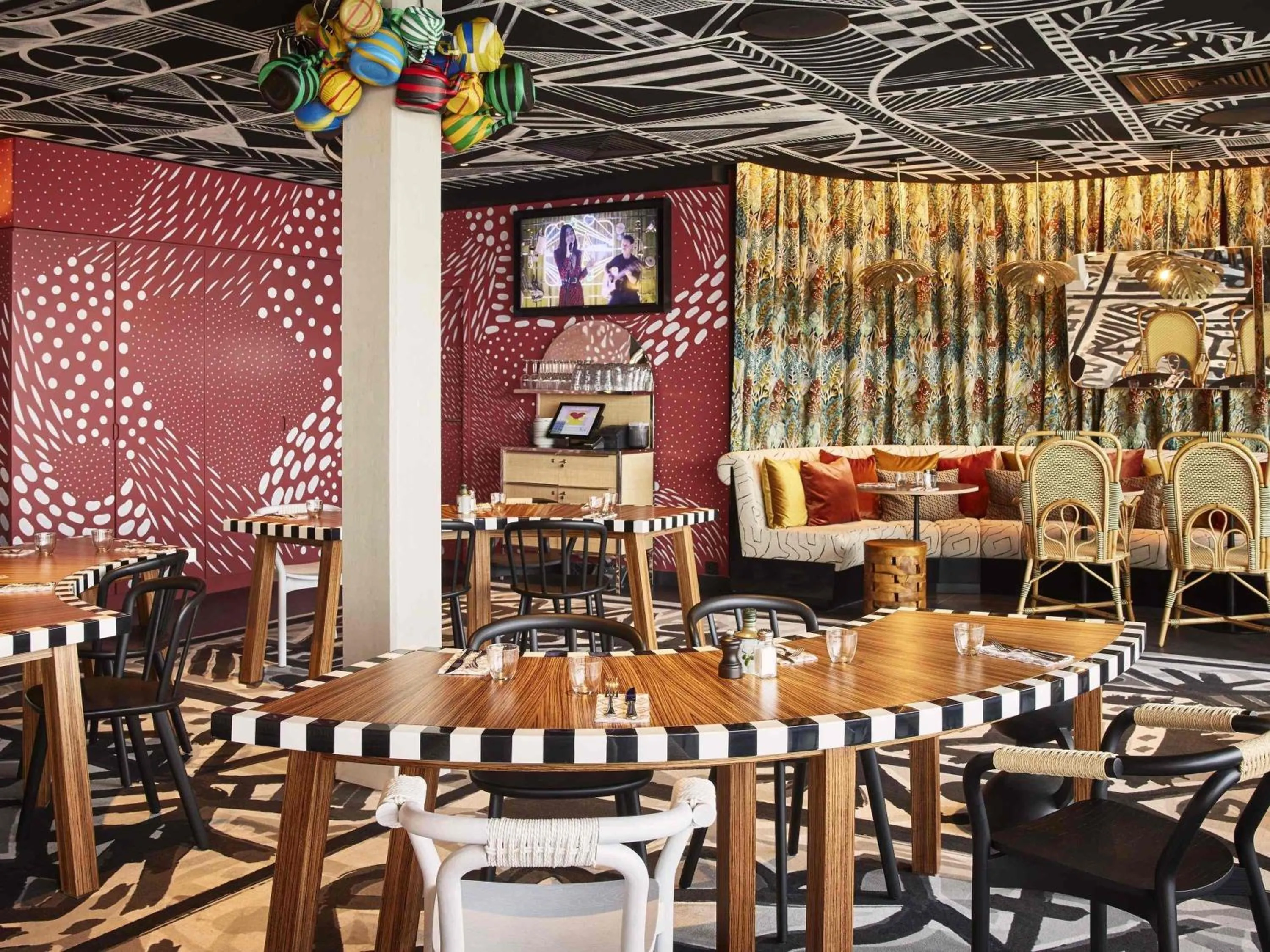 Restaurant/places to eat in Mama Shelter Paris La Défense