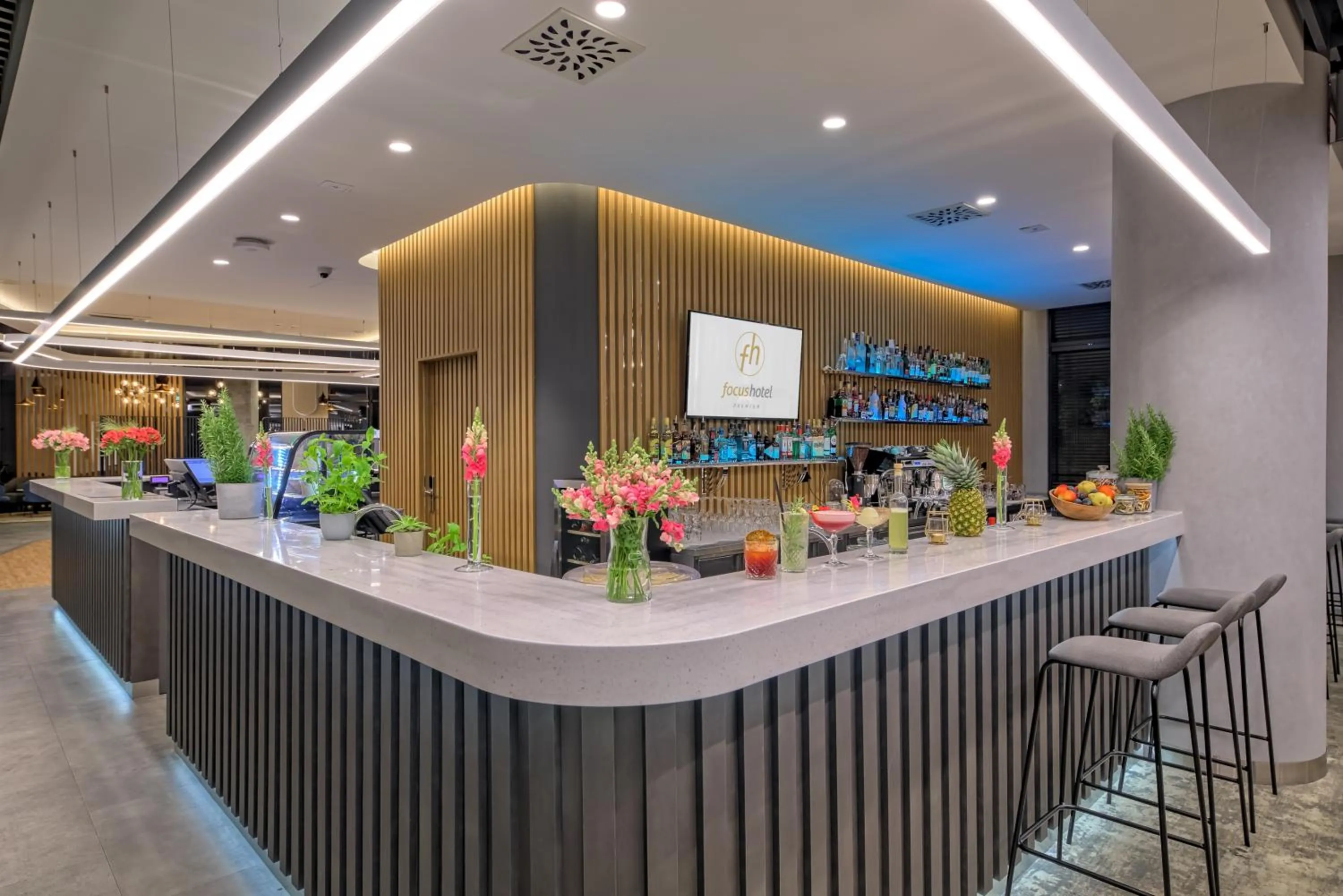 Lounge or bar in Focus Hotel Premium Warszawa
