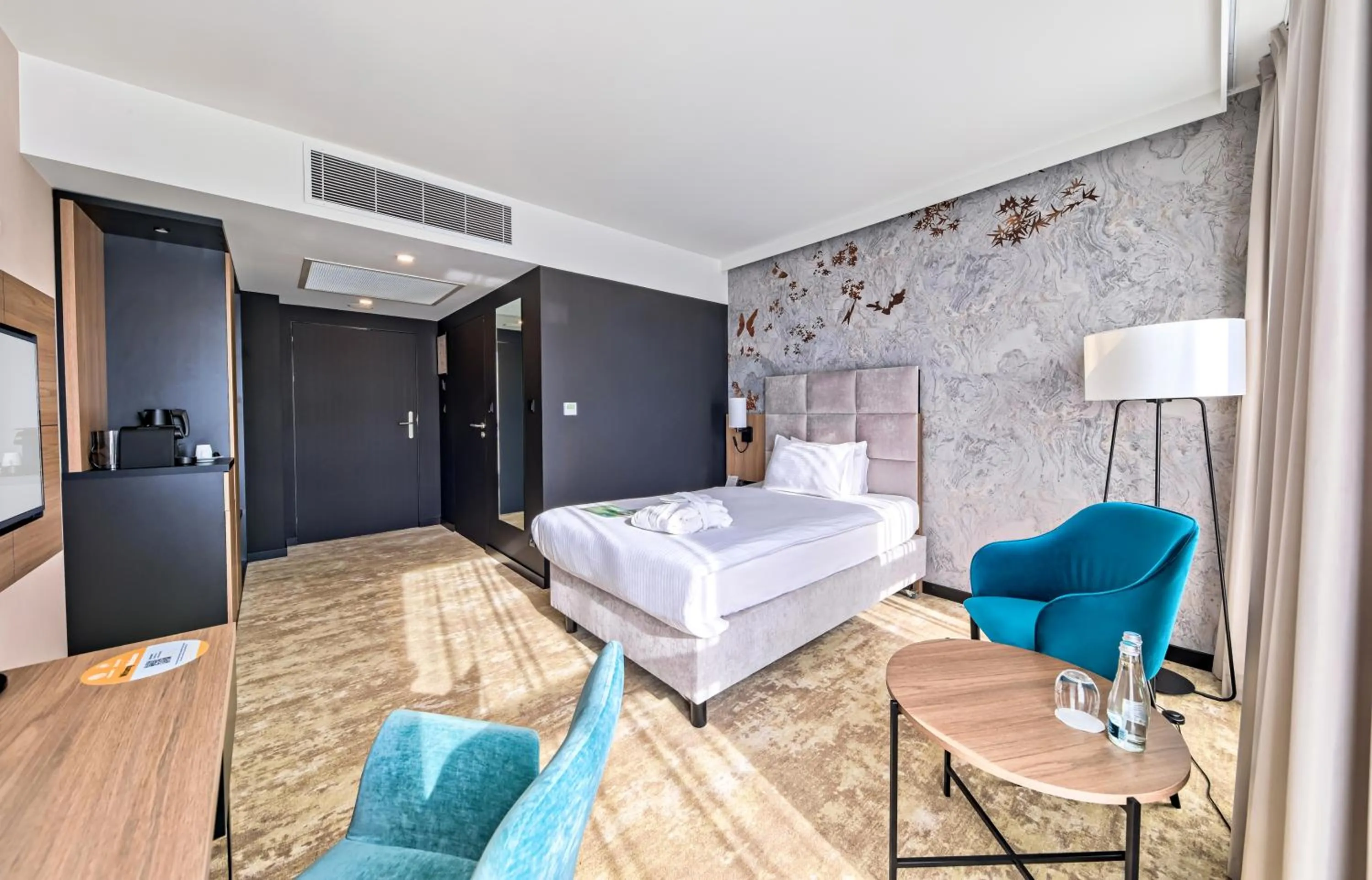 Photo of the whole room, Bed in Focus Hotel Premium Warszawa